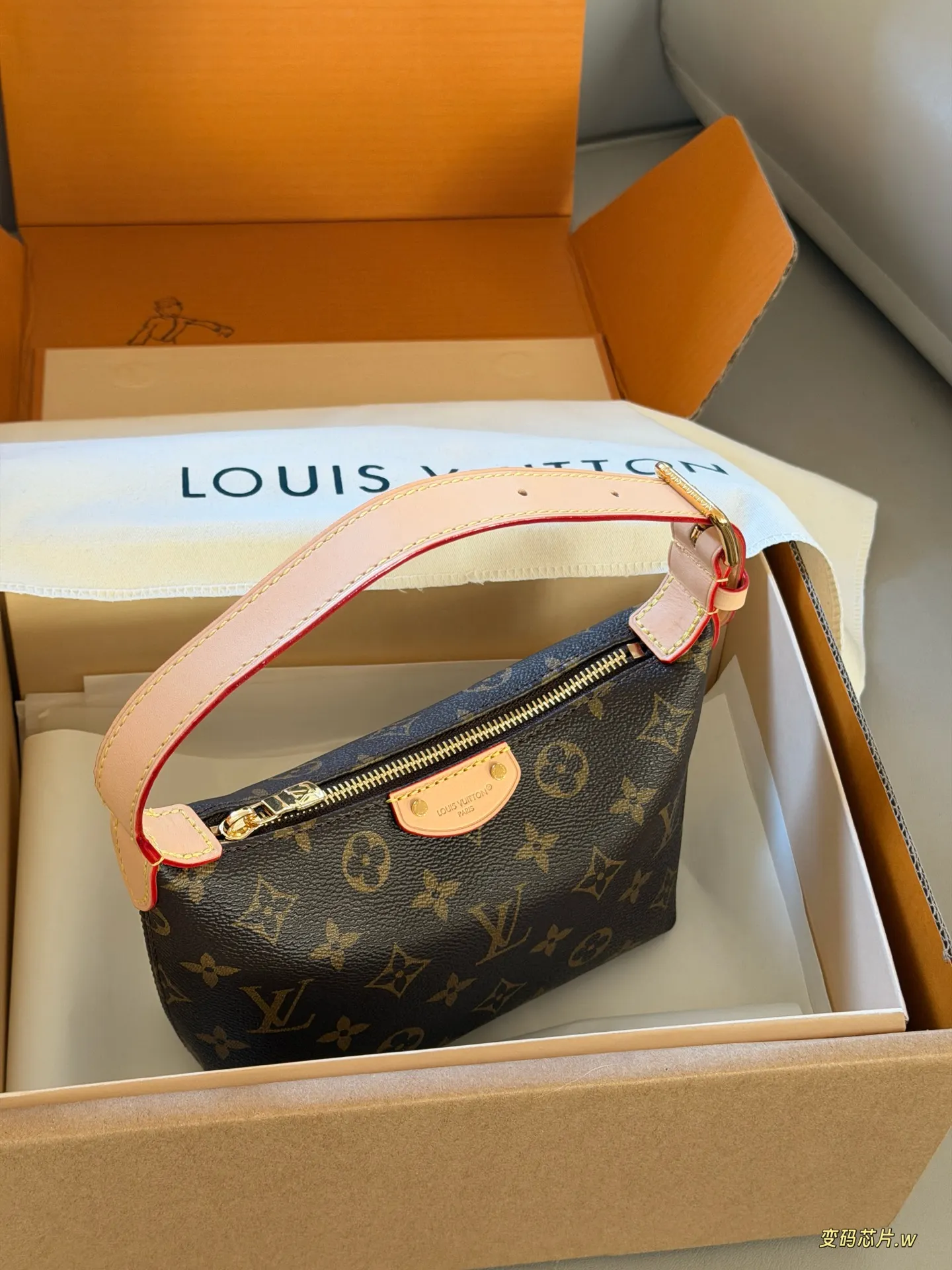 Monogram Coated Canvas Shoulder Bag D32018438