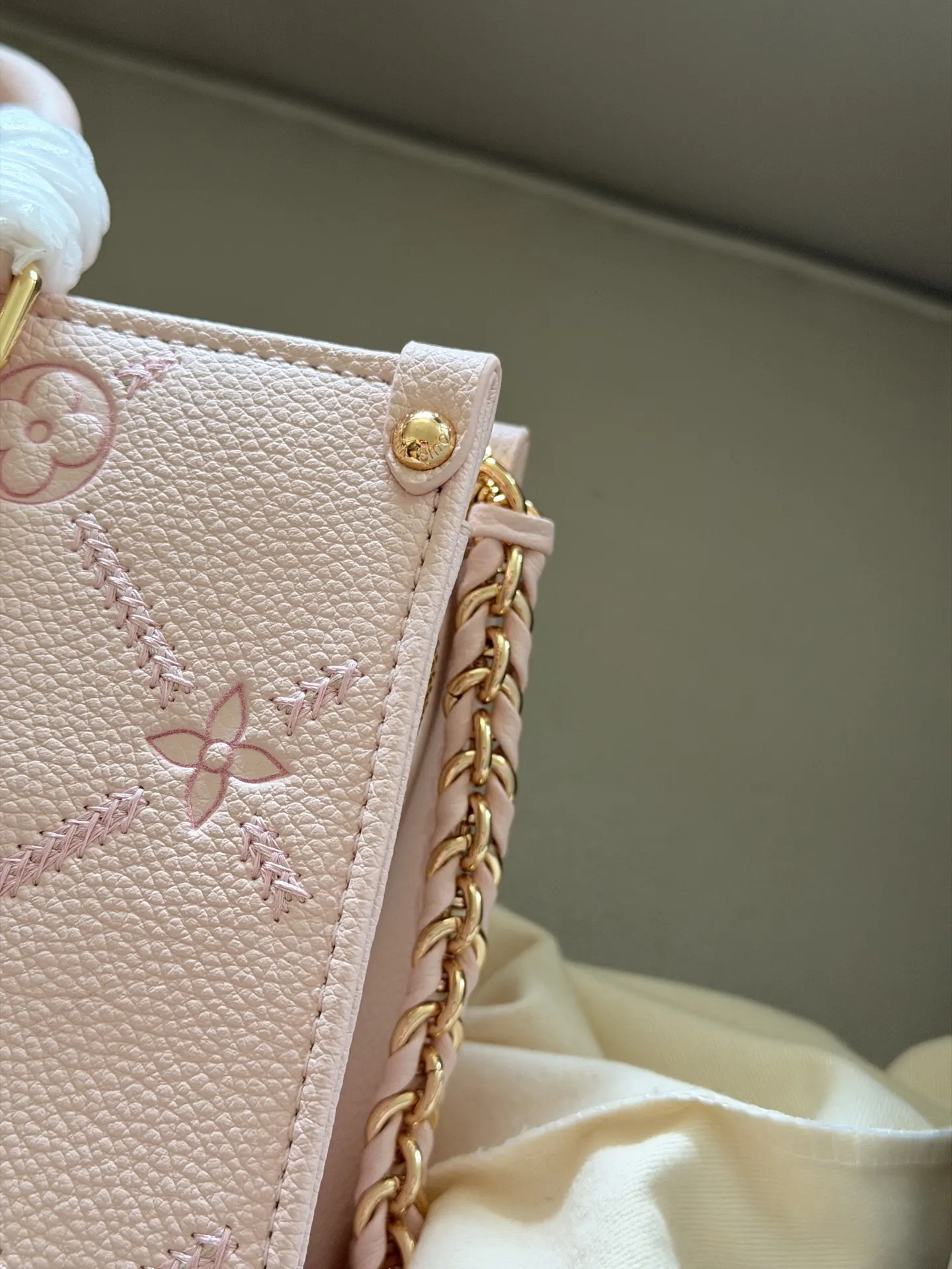 OnTheGo East West Monogram Empreinte Bag D32018072 — view 7