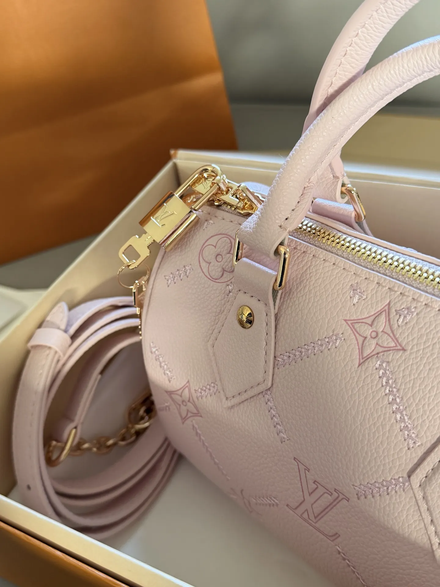 Speedy 20 Mini Embossed Top-Handle Bag D32018070 — view 5