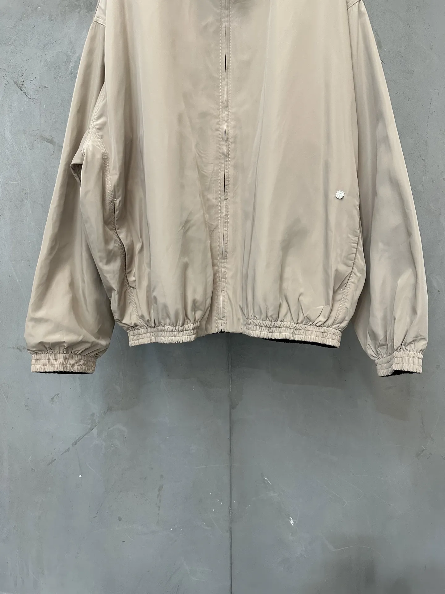 Reversible Logo-Print Crinkled Nylon Jacket D33022245 — view 6