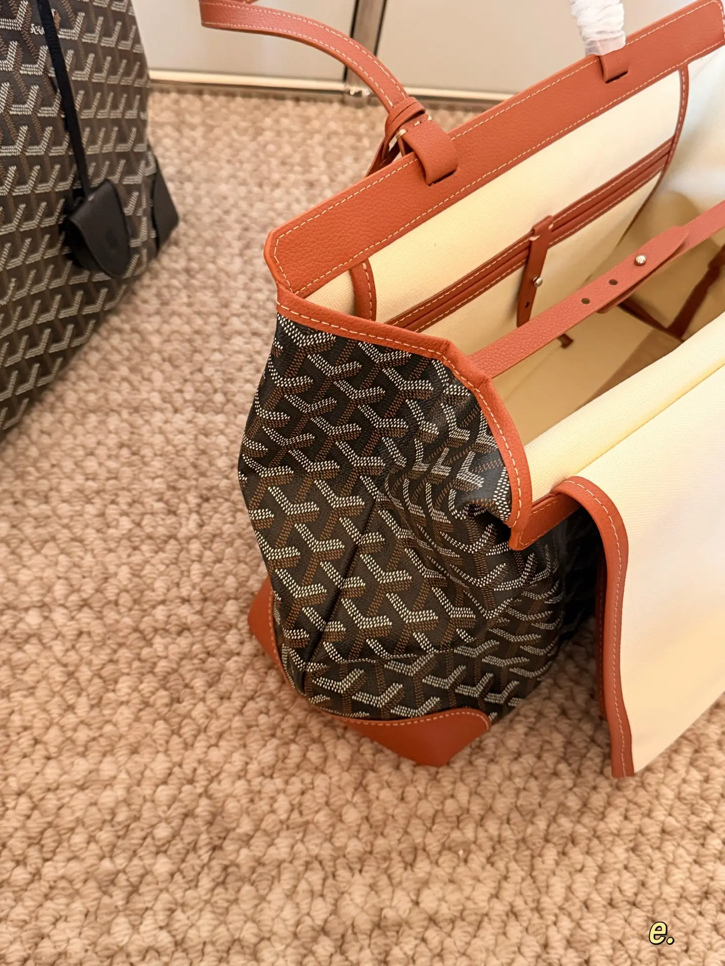 Goyard-Inspired Monogram Tote Bag D33017931 — view 4