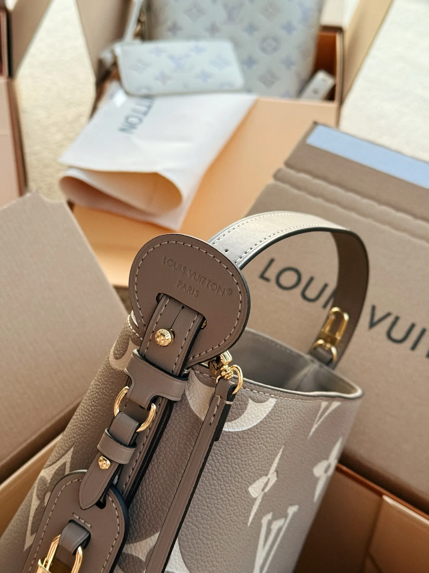 Monogram Empreinte All In BB Bucket Bag D33018099 — view 5