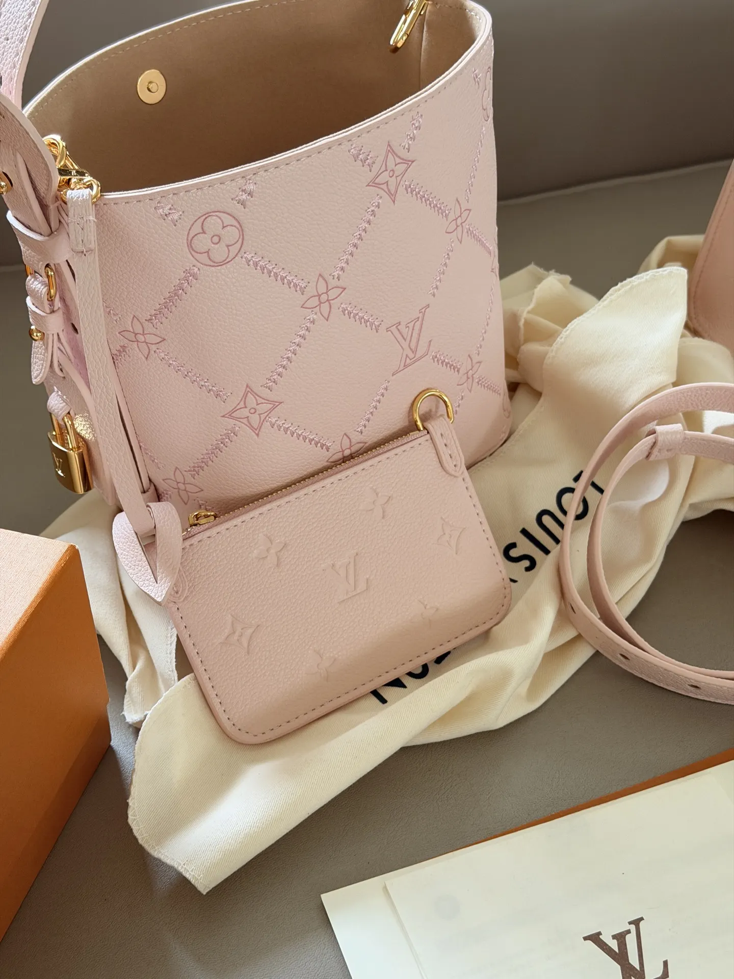 Monogram Empreinte All In BB Bucket Bag D33018074 — view 4