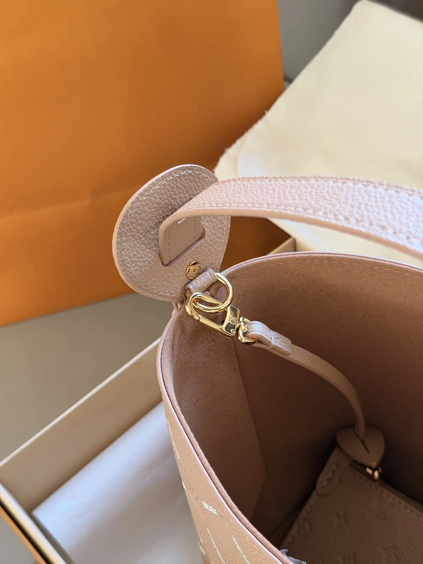 LV All In BB Monogram Empreinte Bucket Bag D33018307 — view 9