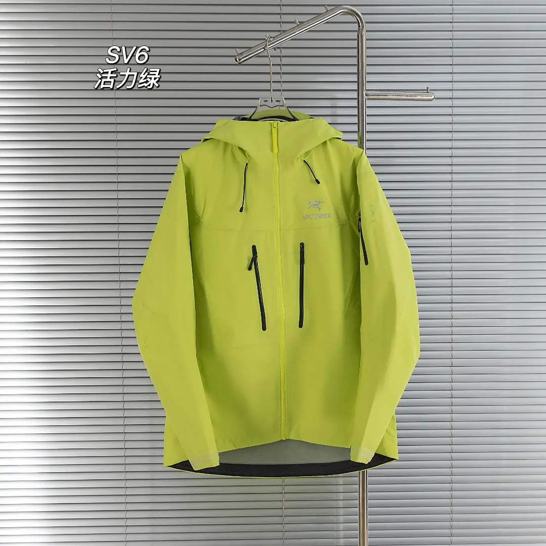 Alpha SV GORE-TEX Pro Hardshell Jacket D33023662