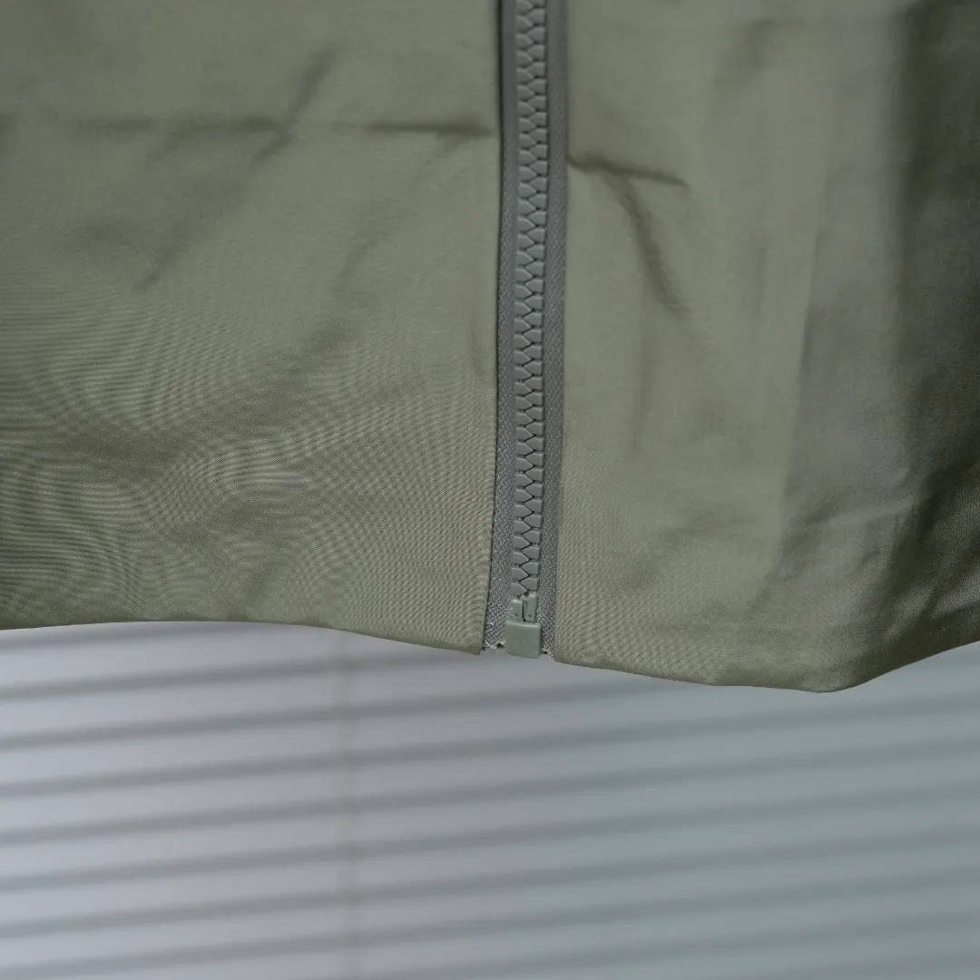 Alpha SV GORE-TEX Pro Hooded Shell Jacket D33023660 — view 8
