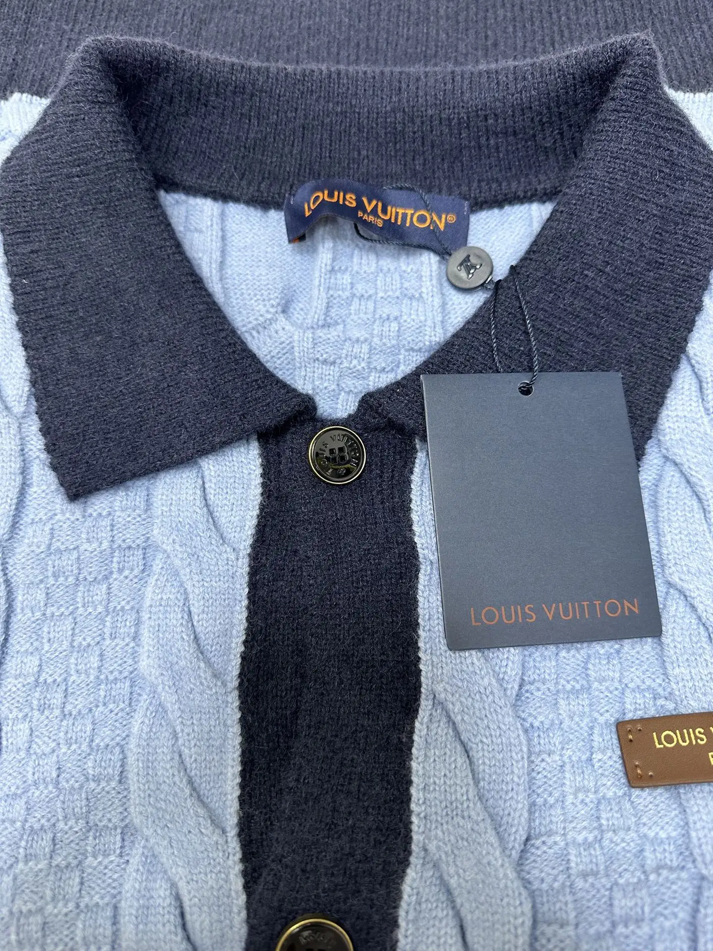 Cable-Knit Contrast Trim Cardigan D33520458 — view 6