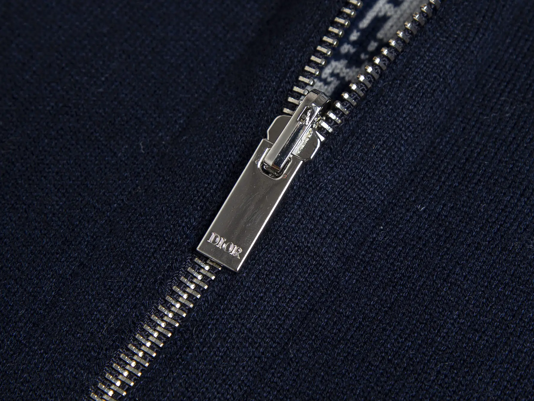 Reversible Oblique Cashmere-Blend Zip-Up Hoodie D34016056 — view 8