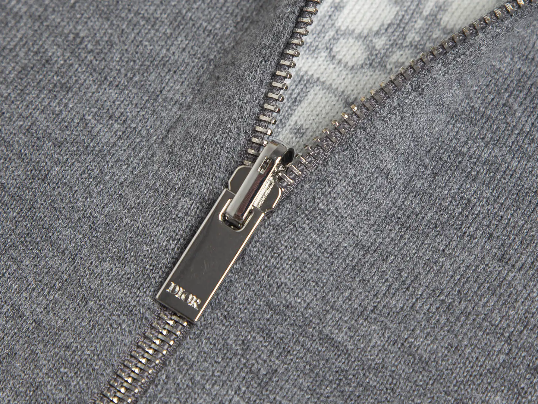 Reversible Oblique Cashmere-Blend Zip Hoodie D34016058 — view 9