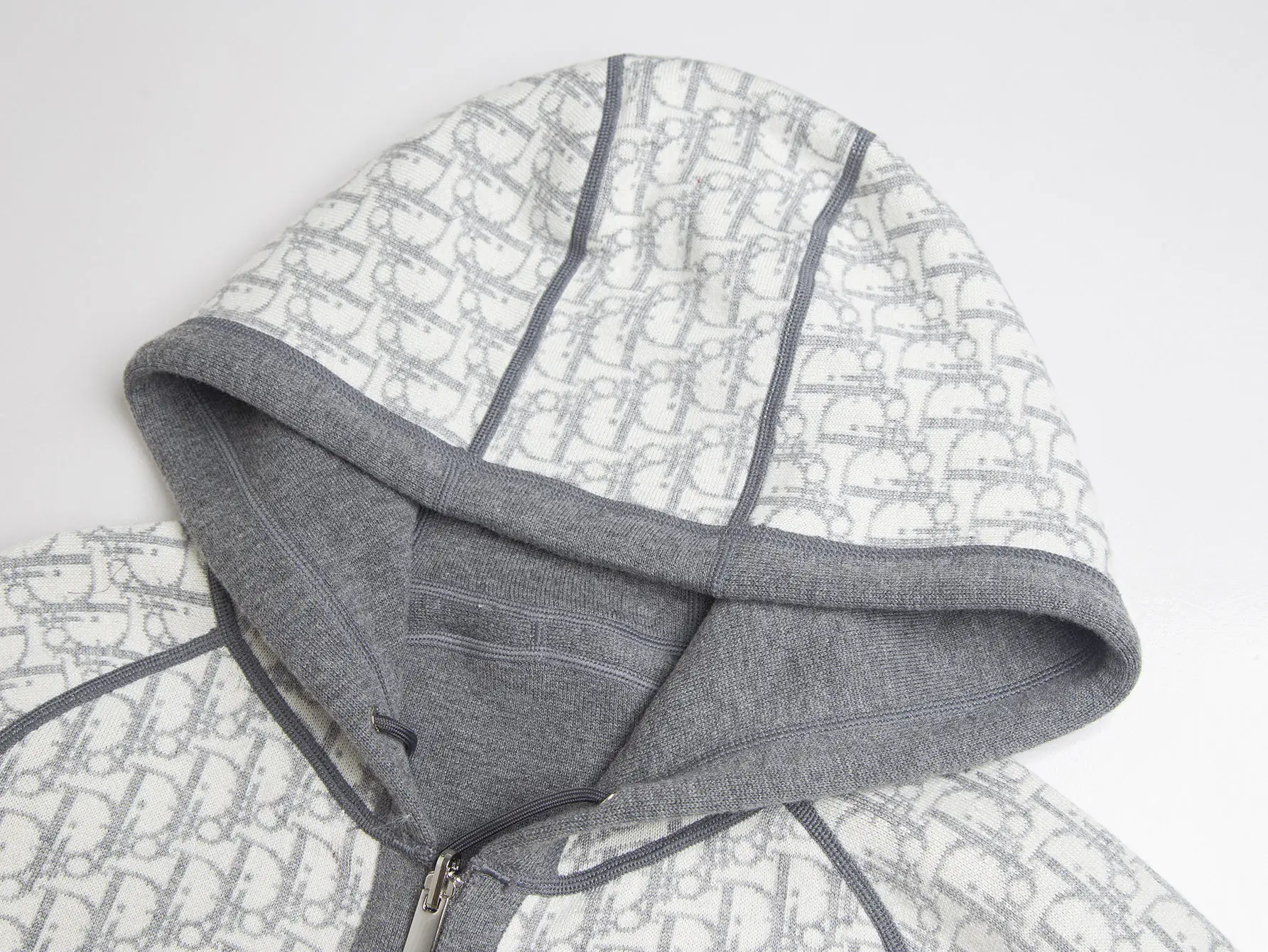 Reversible Oblique Cashmere-Blend Zip-Up Hoodie D34016057 — view 6