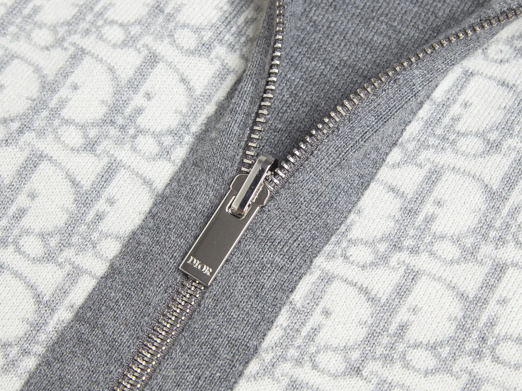 Reversible Oblique Cashmere-Blend Zip-Up Hoodie D34016057 — view 7