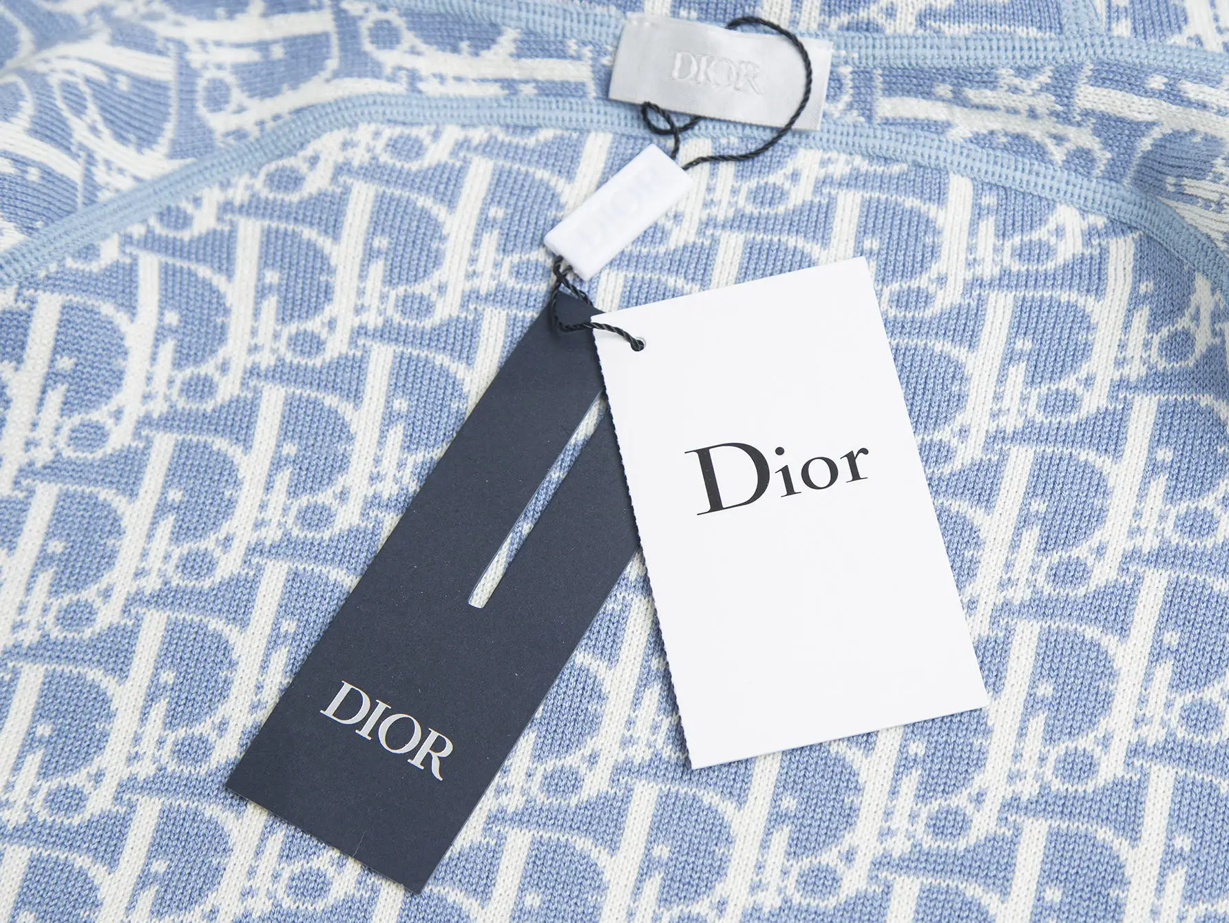 Reversible Logo Jacquard Cashmere-Blend Hoodie D34016059 — view 5