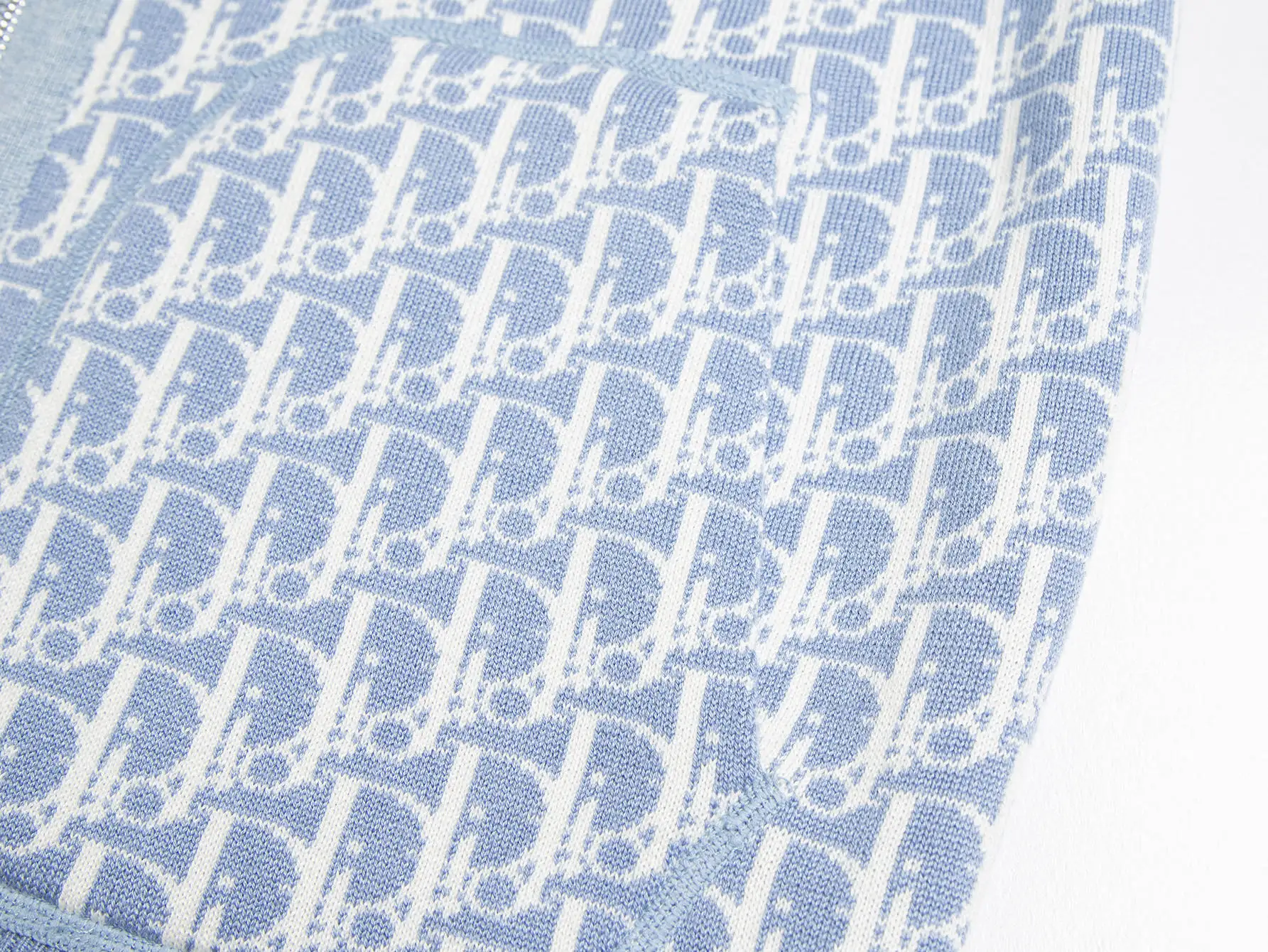 Reversible Logo Jacquard Cashmere-Blend Hoodie D34016059 — view 13