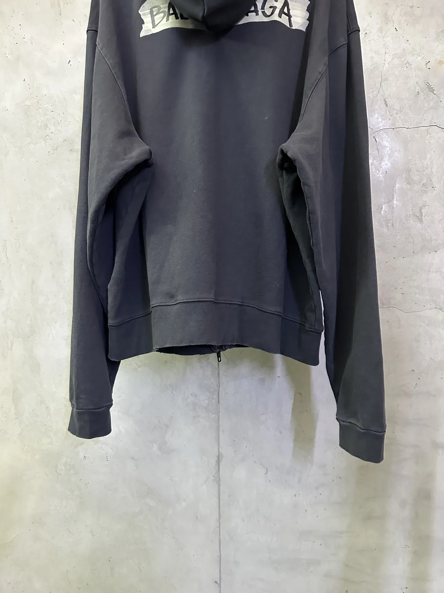 Tape Logo Zip-Up Hoodie D34015329 — view 6