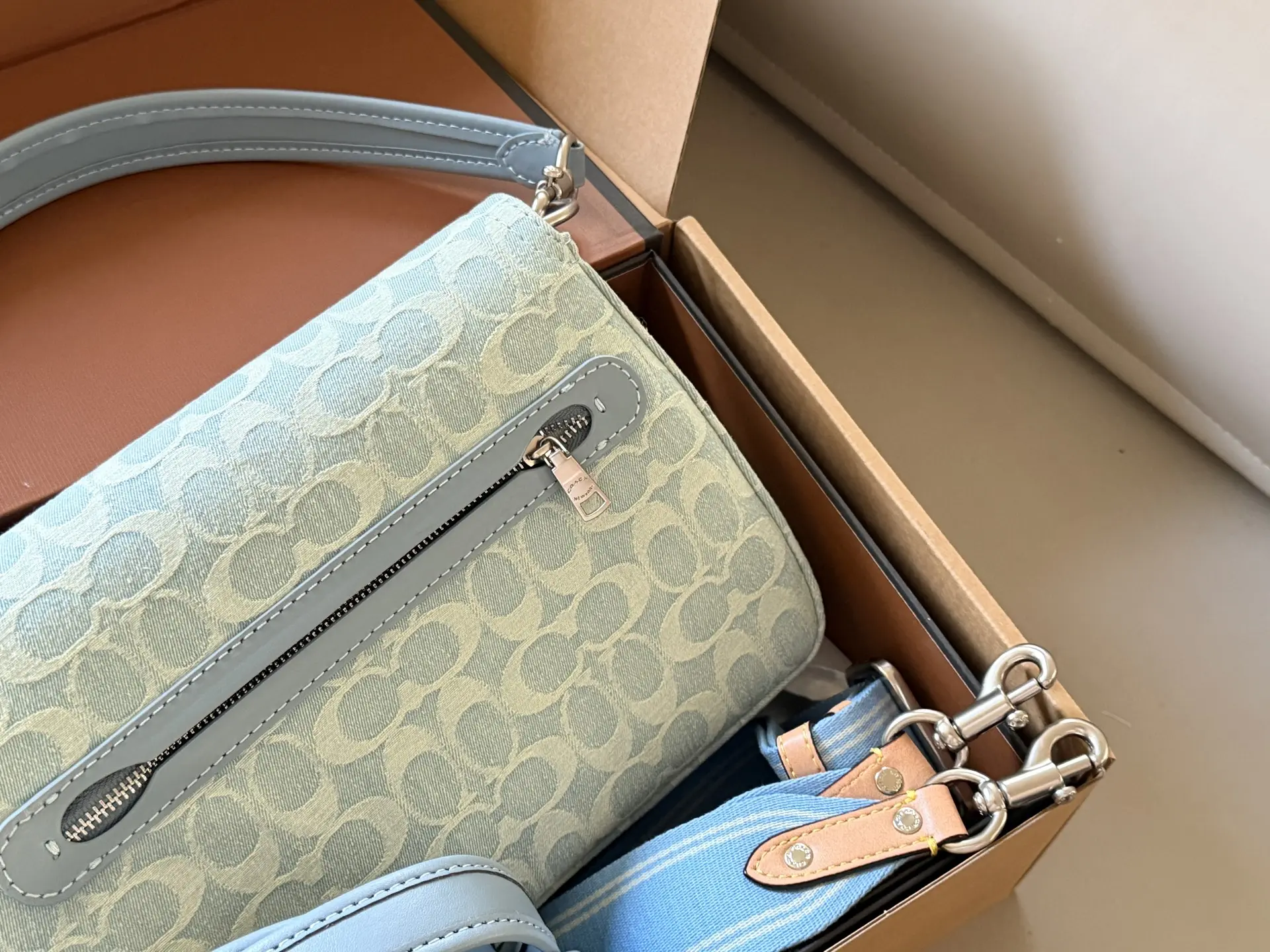 Soft Tabby Denim Shoulder Bag D34018473 — view 6