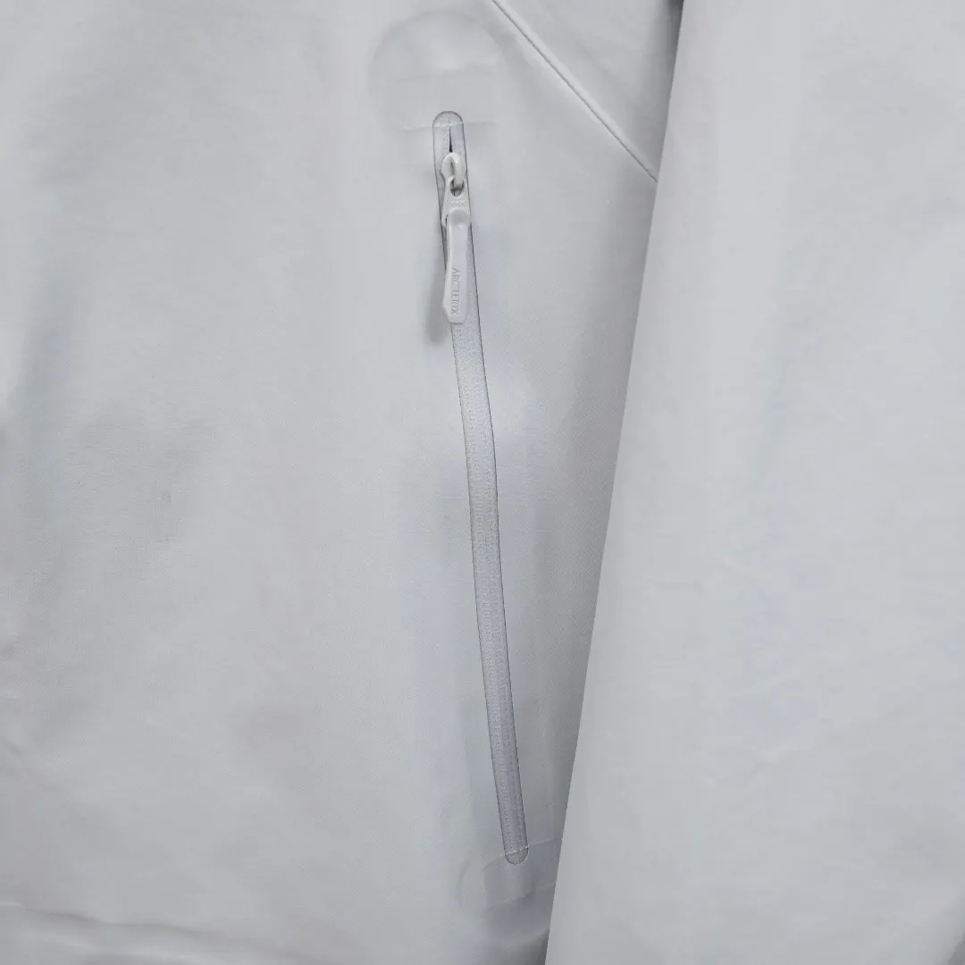Beta SL GORE-TEX Shell Jacket D34023669 — view 6