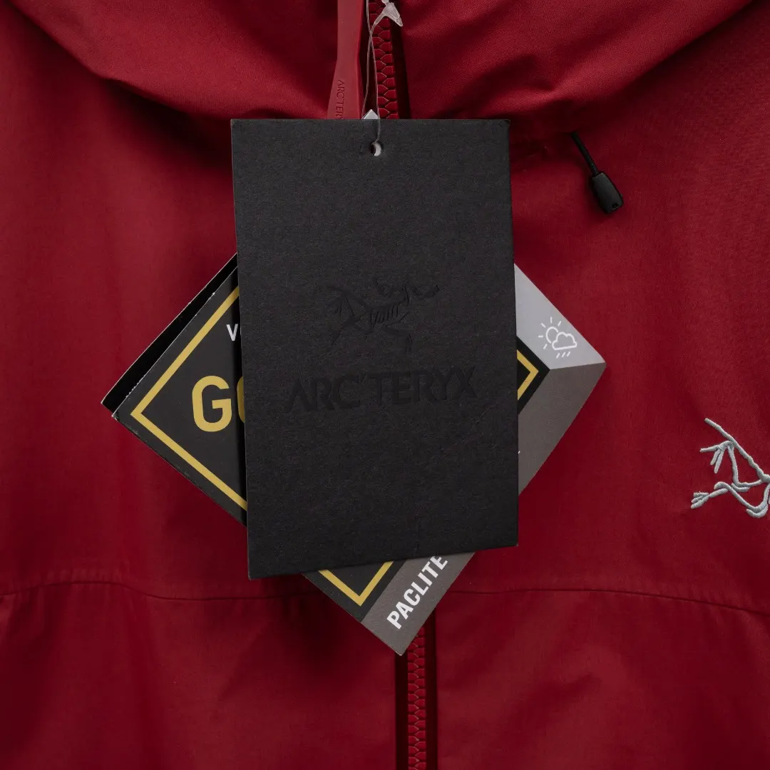 Beta Lightweight GORE-TEX Hooded Shell Jacket D34023667 — view 11