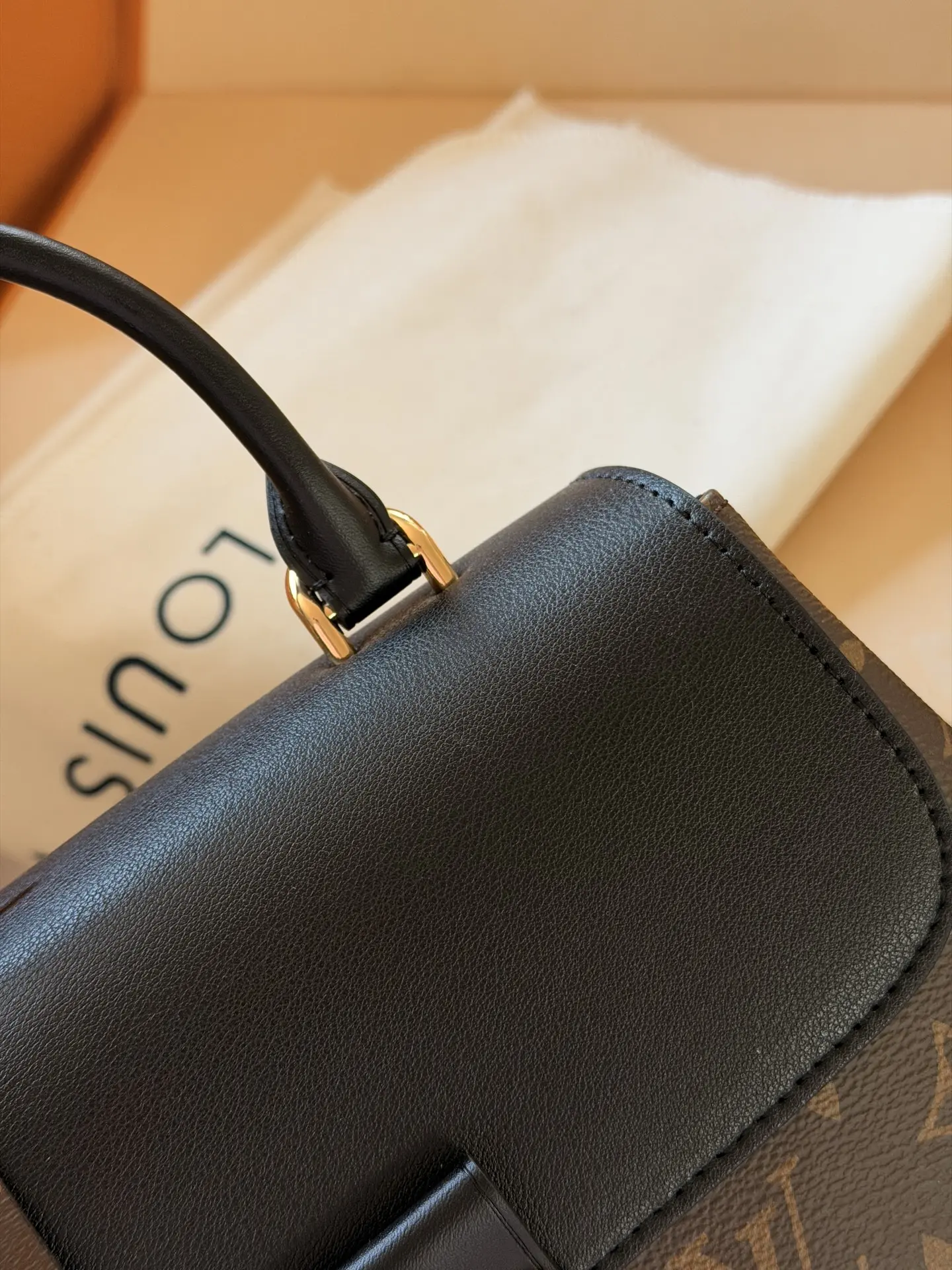 Madeleine Monogram Top-Handle Bag D34518379 — view 5