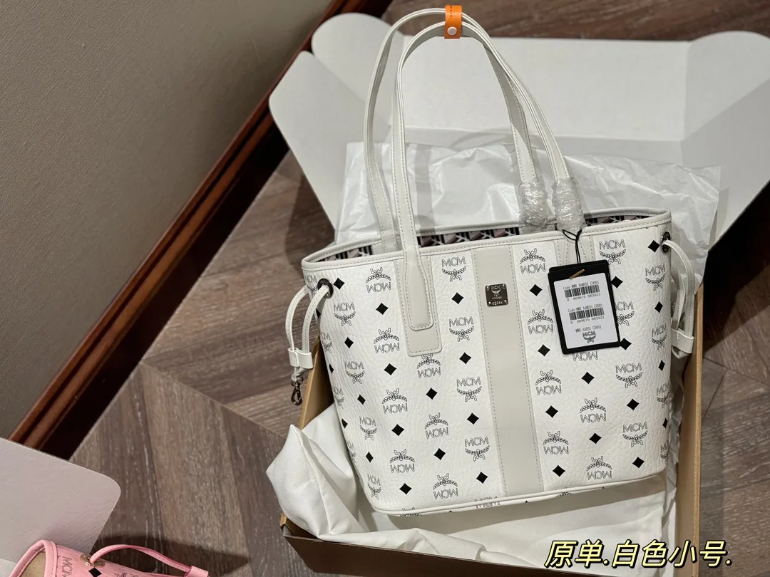 MCM Visetos Reversible Tote Bag D34517952 — view 10