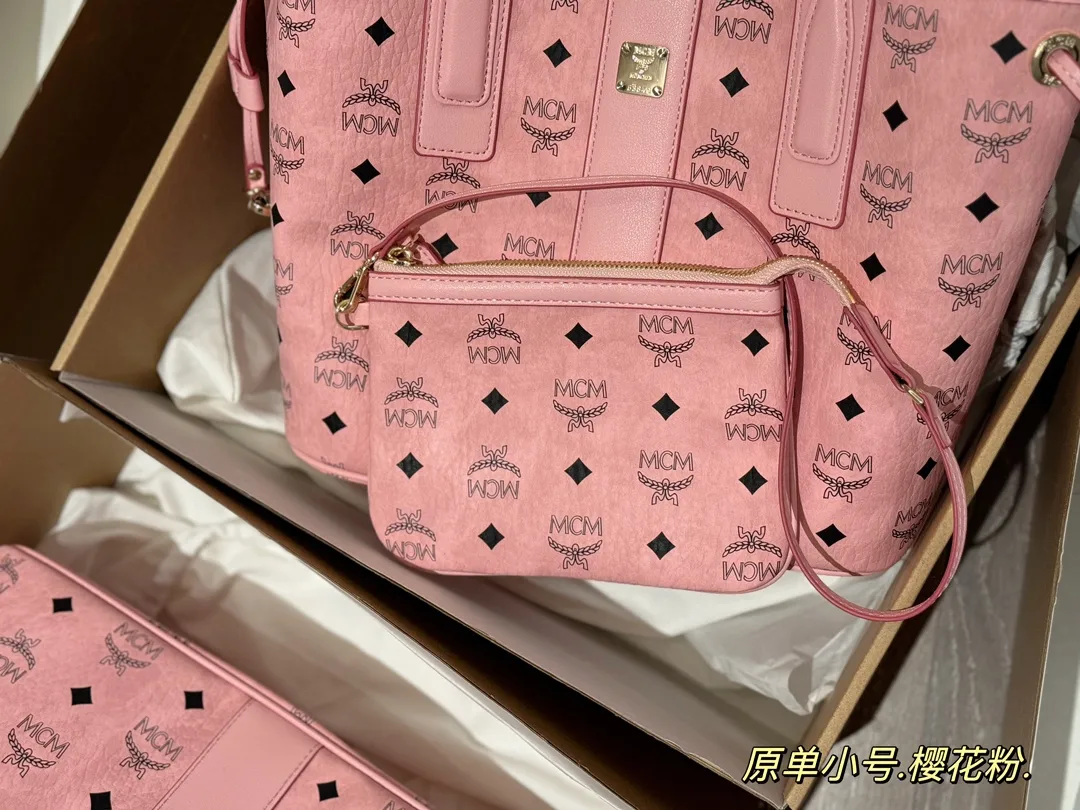 MCM Visetos Reversible Tote Bag D34517952 — view 2
