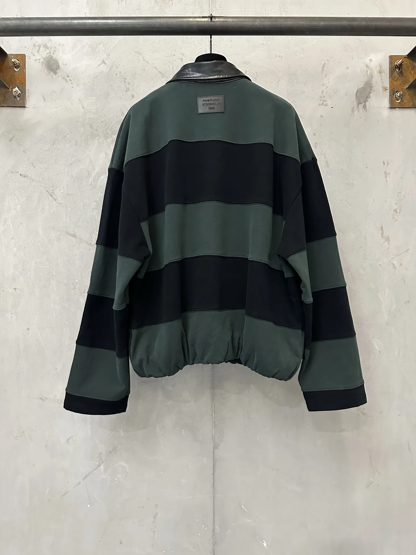 Striped Polo-Collar Sweatshirt with Leather Trim D35020504 — view 2