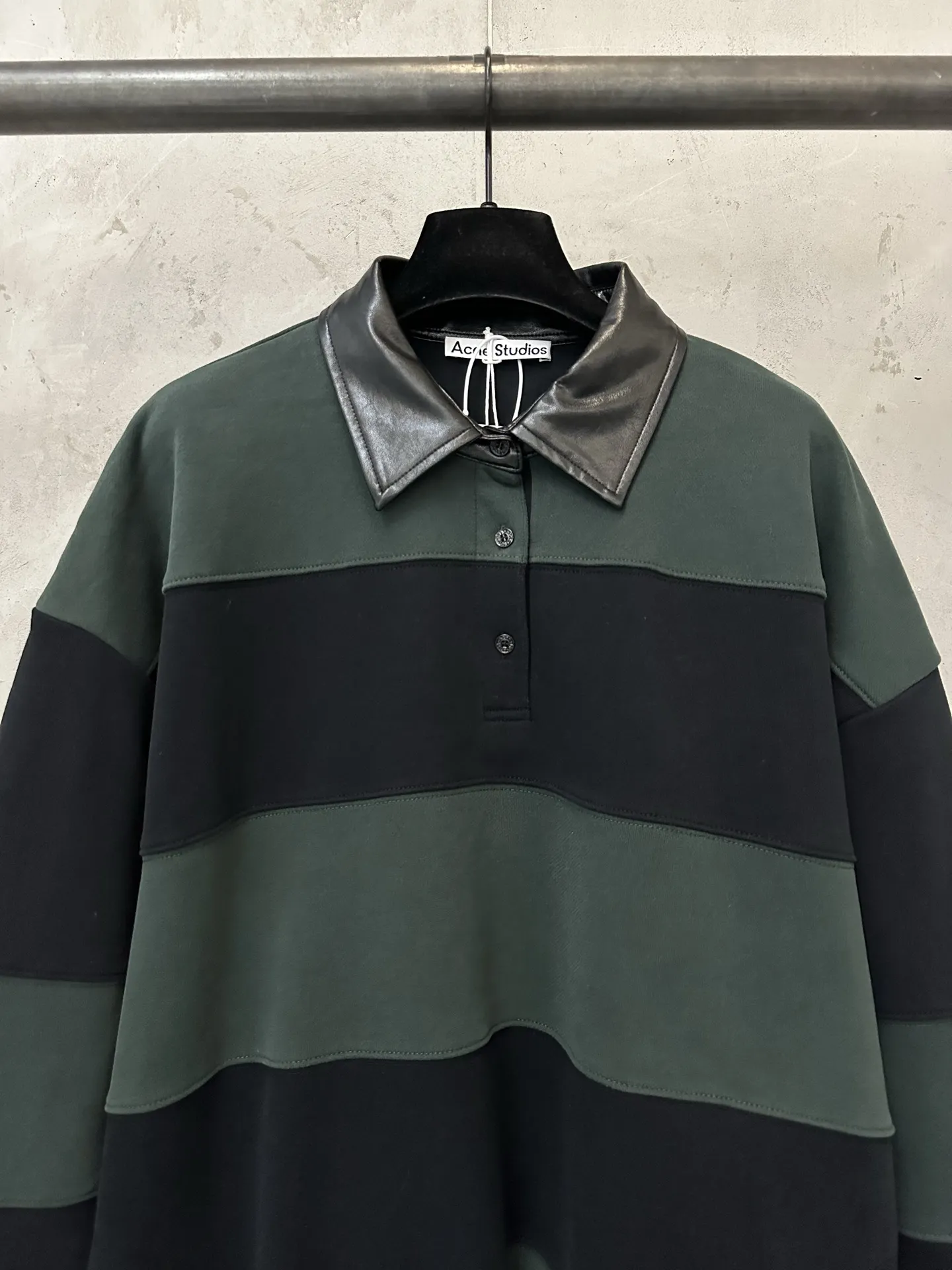 Striped Polo-Collar Sweatshirt with Leather Trim D35020504 — view 3