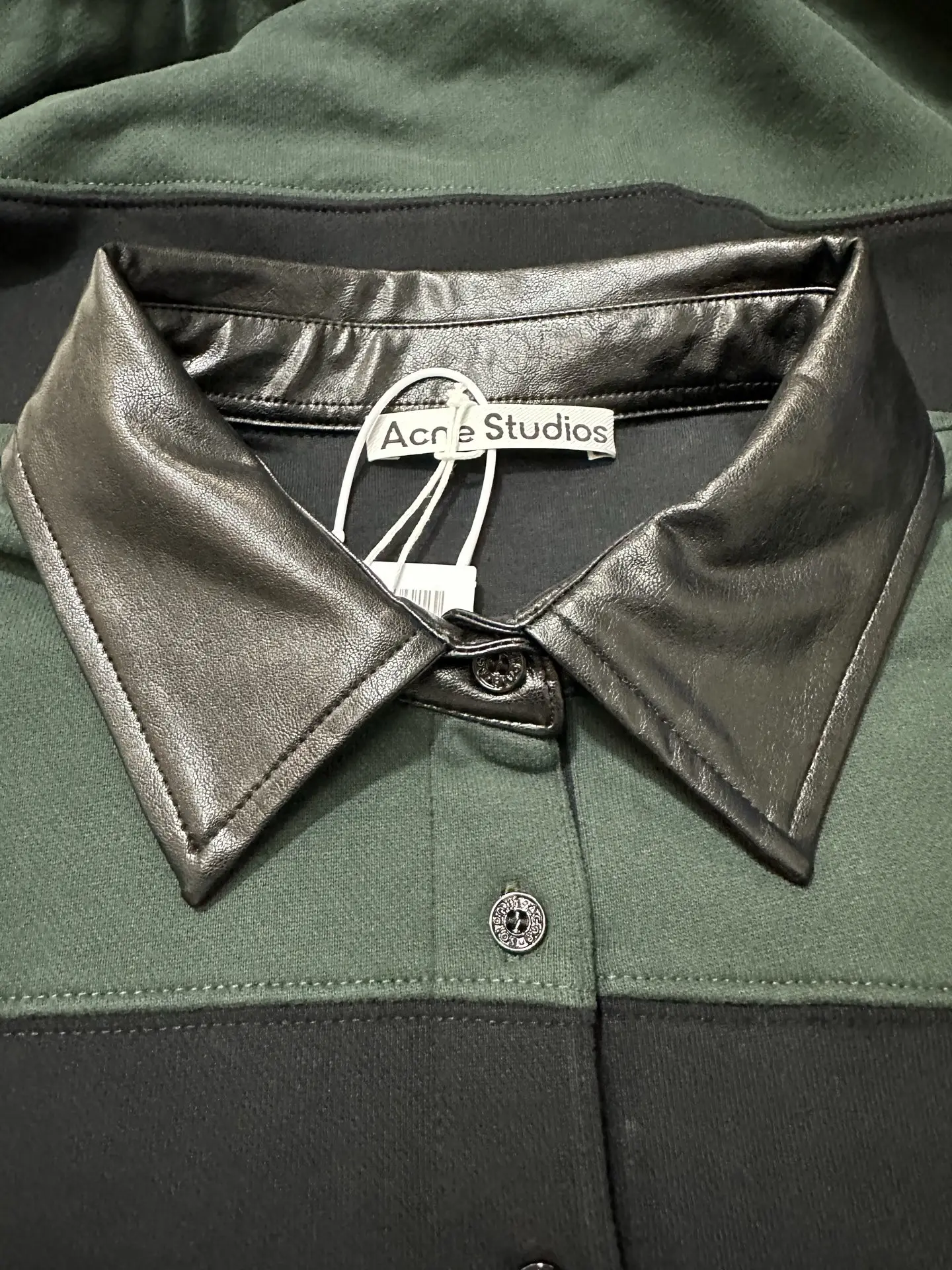 Striped Polo-Collar Sweatshirt with Leather Trim D35020504 — view 6
