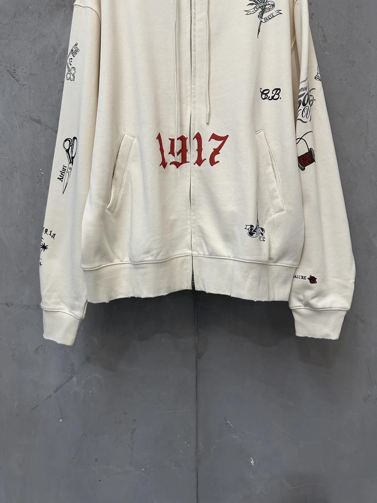 1917 Tattoo Graphic Zip-Up Hoodie D35018942 — view 4