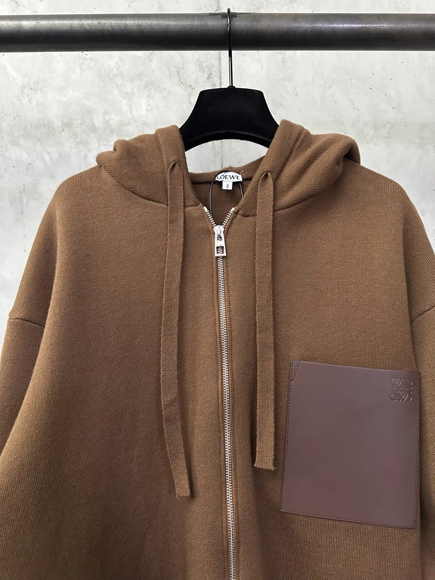 Leather-Patch Merino Wool Zip-Up Hoodie D35023138 — view 3