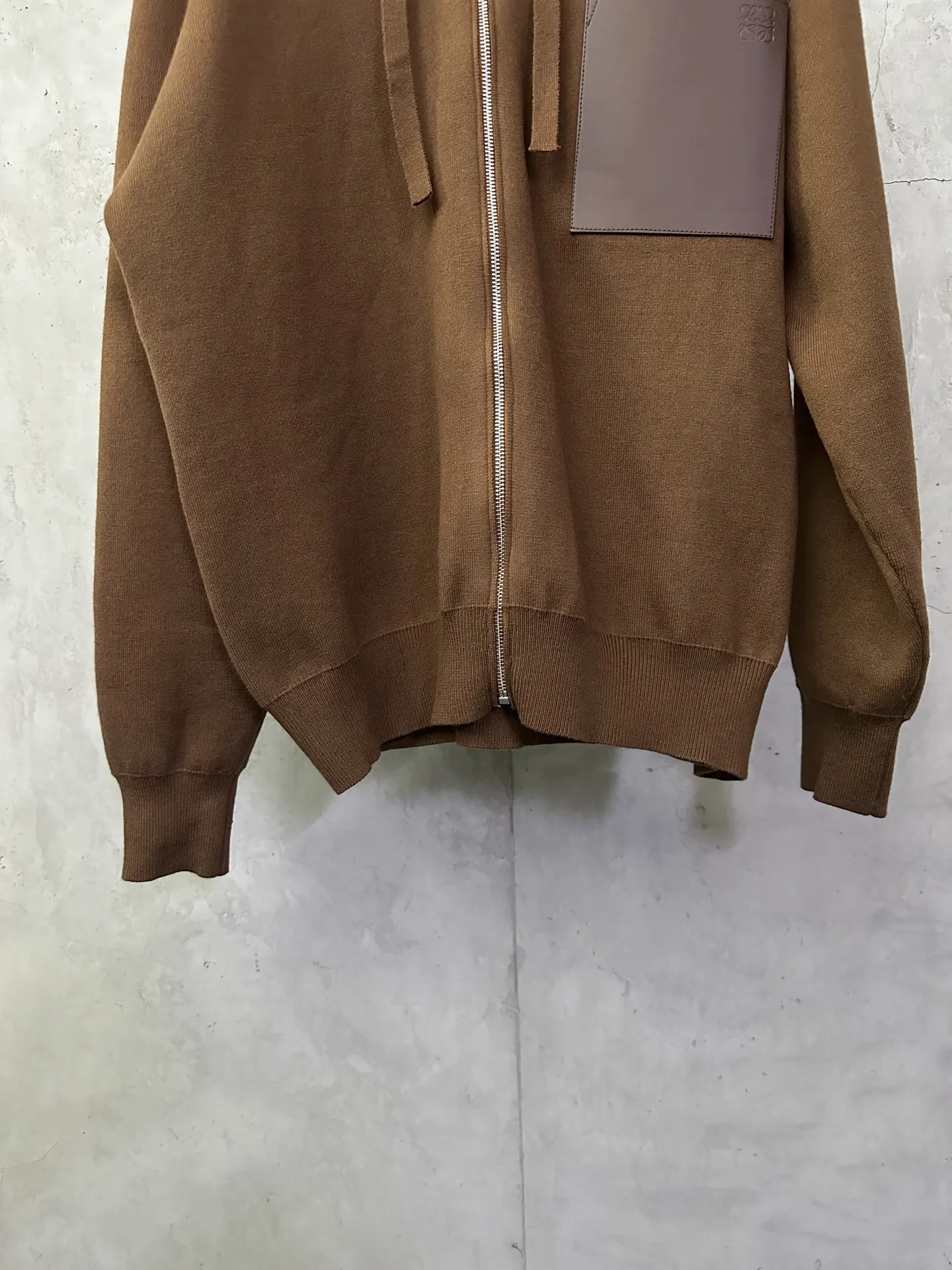 Leather-Patch Merino Wool Zip-Up Hoodie D35023138 — view 4