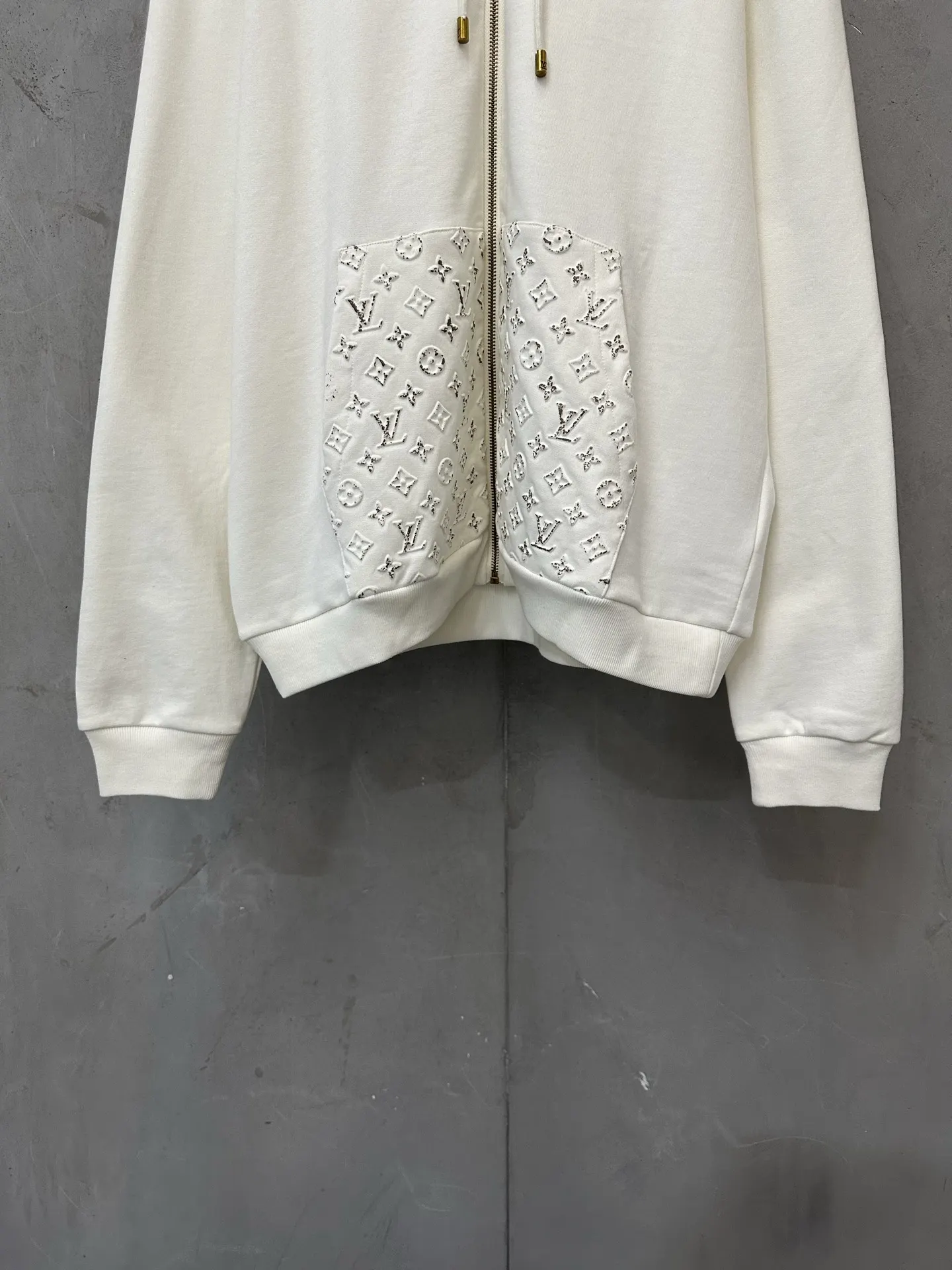Monogram Embossed Zip-Up Hoodie D35020511 — view 4
