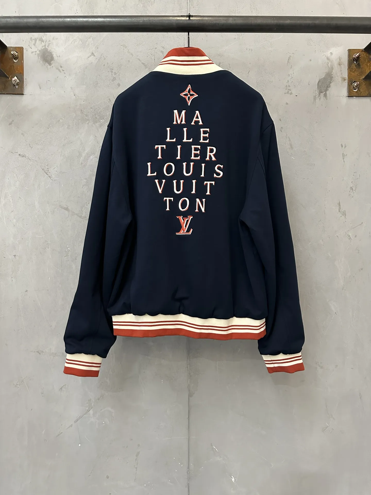 Logo Embroidered Varsity Bomber Jacket D35022288 — view 2