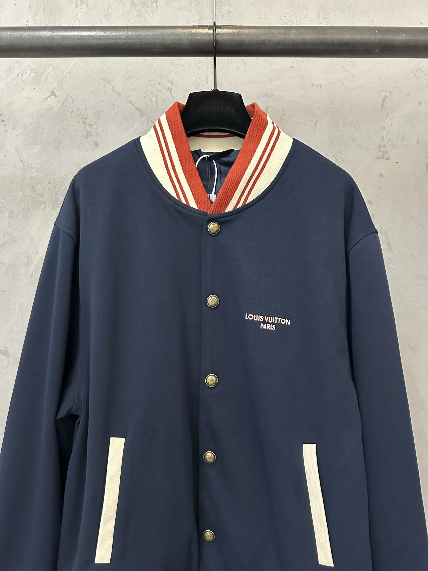 Logo Embroidered Varsity Bomber Jacket D35022288 — view 3