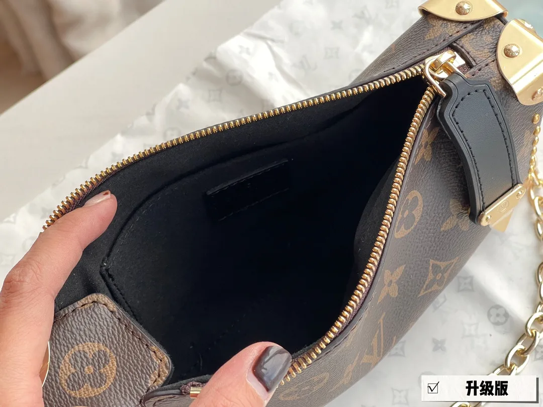 Louis Vuitton Monogram Soft Trunk Bag D35518511 — view 7