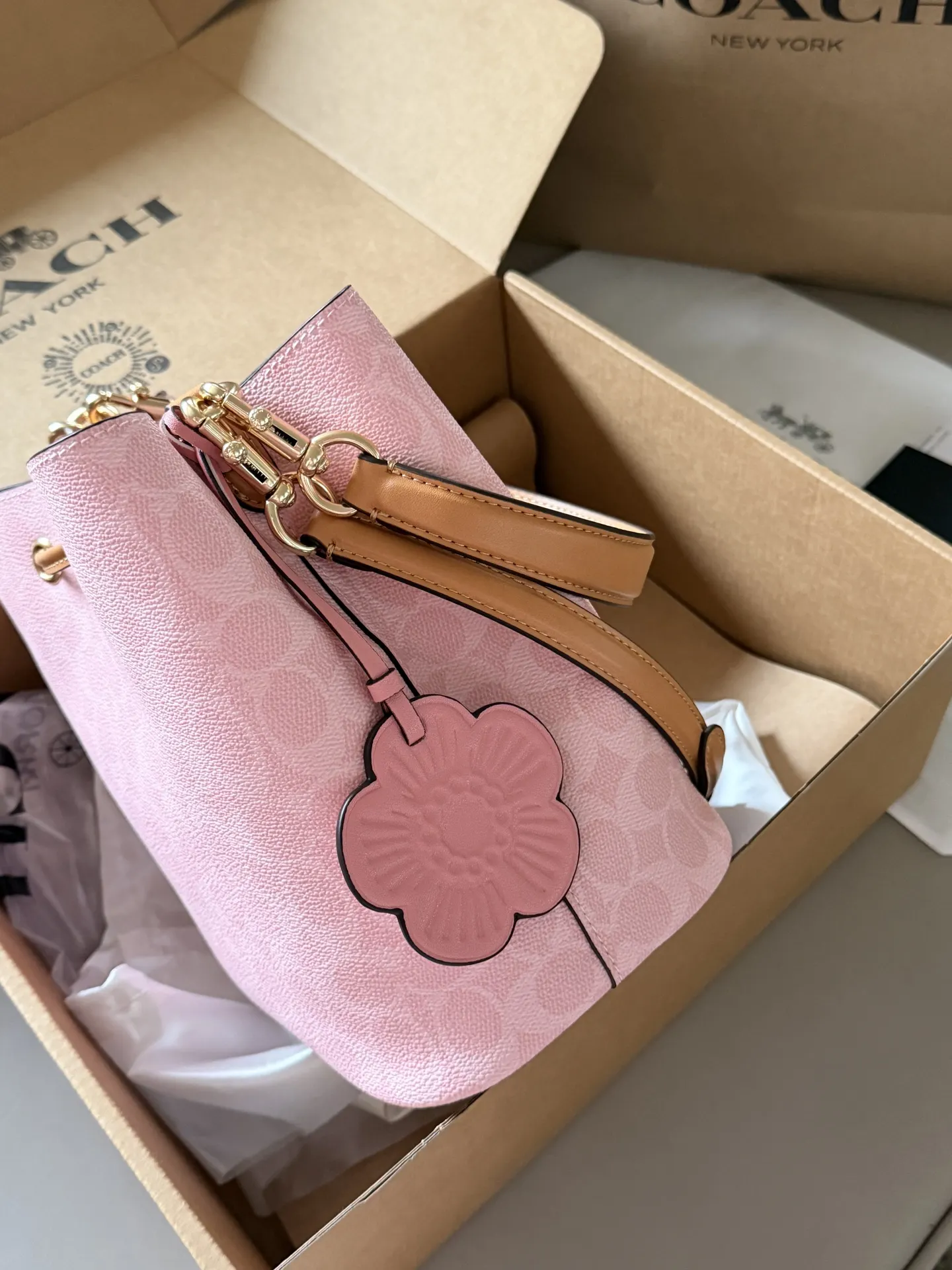 Coach Rowan Monogram Bucket Bag D35518406 — view 4