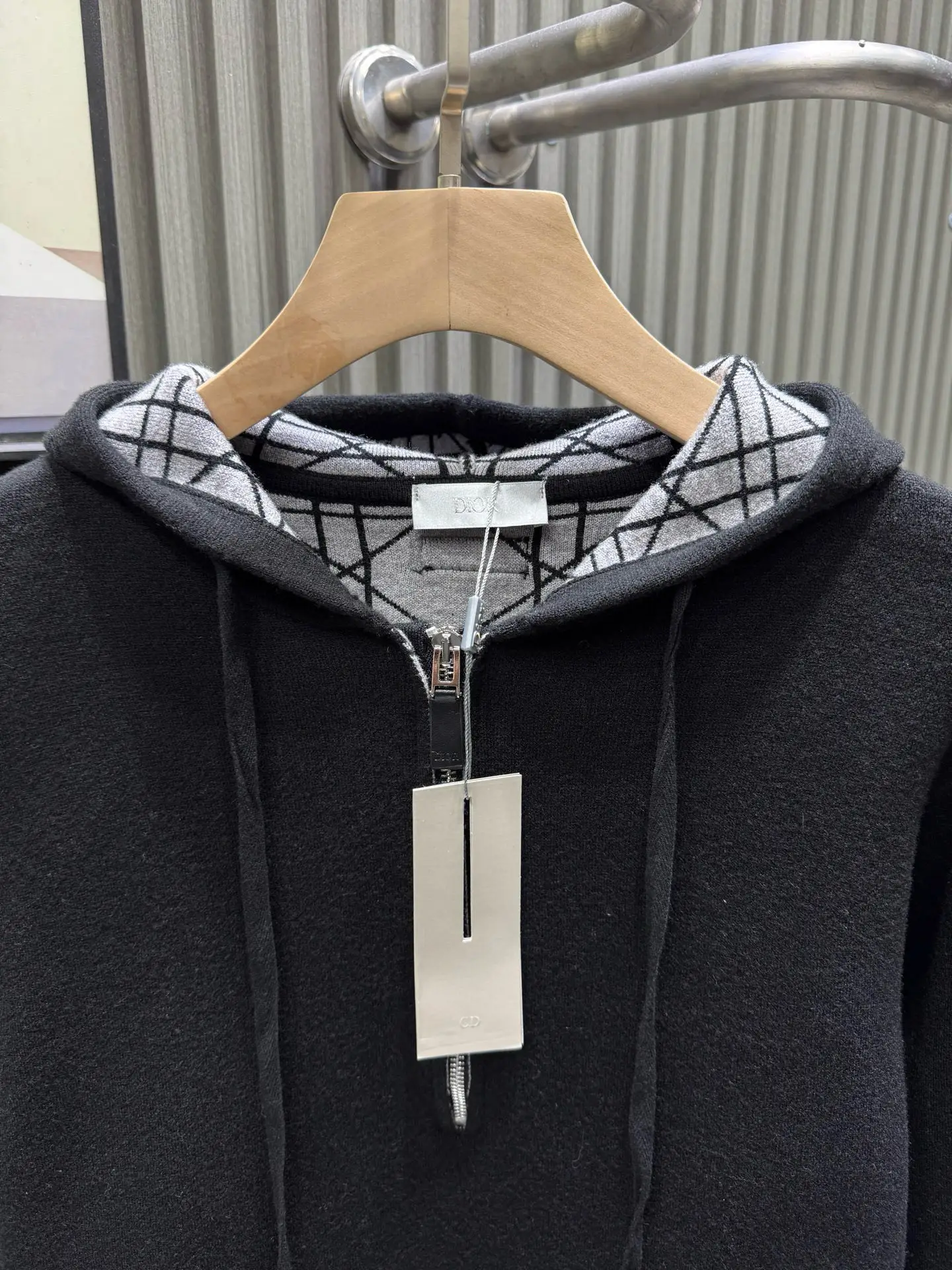 Logo-Jacquard Cashmere-Blend Half-Zip Hoodie D35514139 — view 4