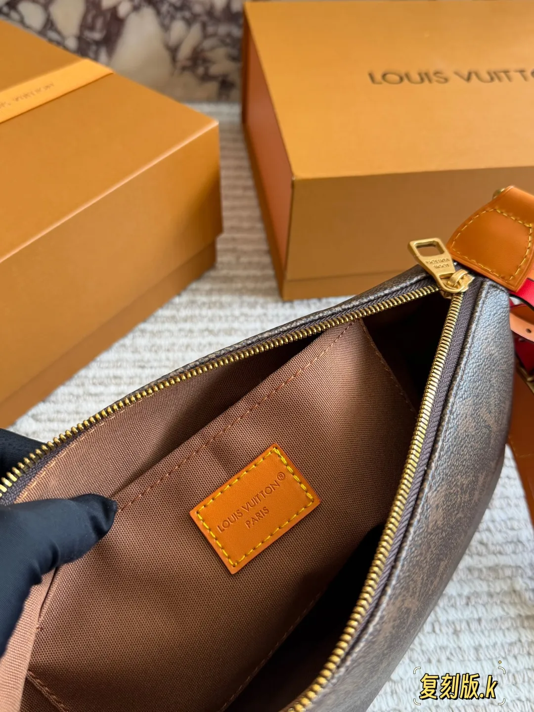 Monogram Canvas Pochette Accessoires Bag D35517957 — view 9