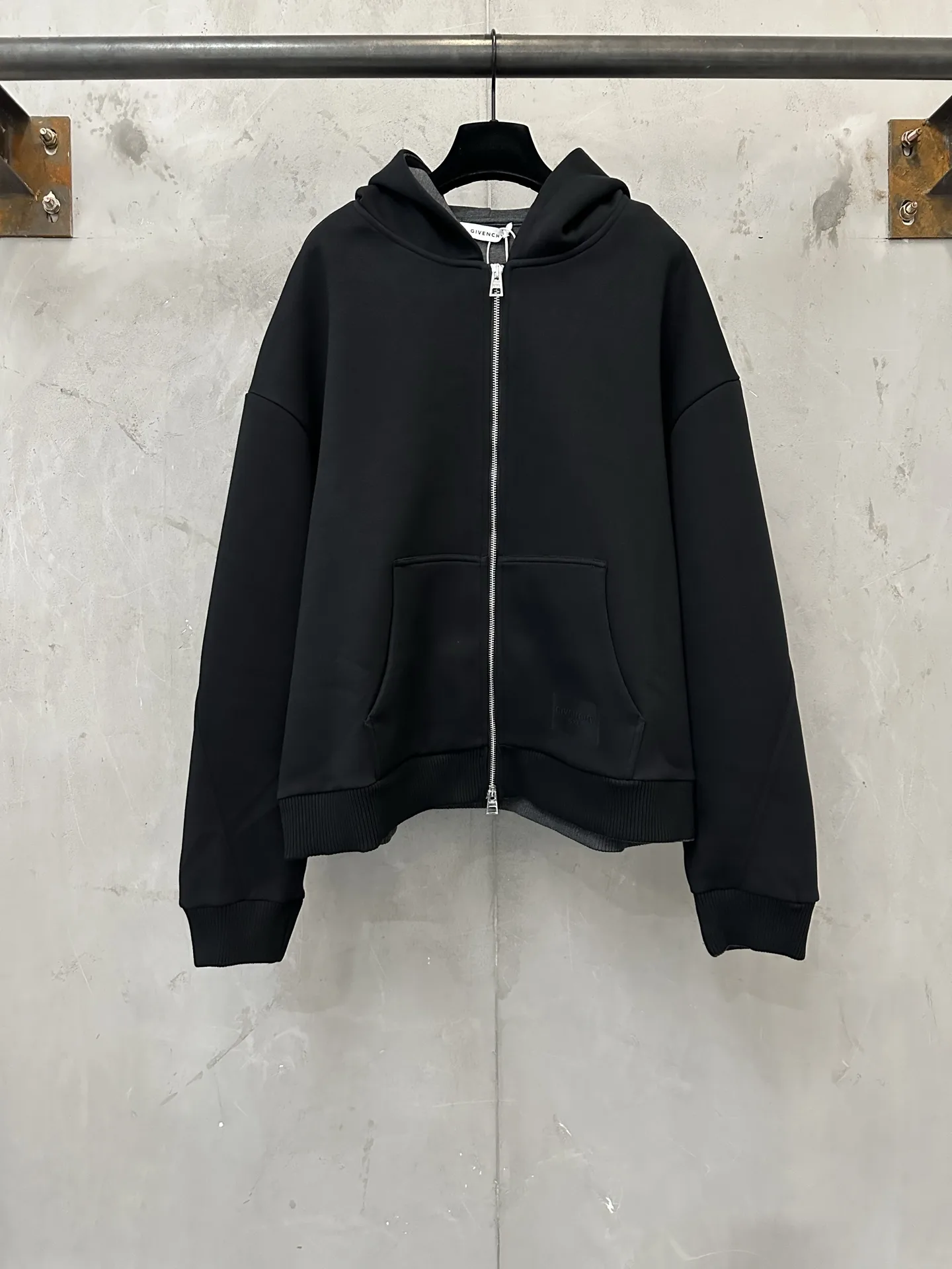 Logo-Embroidered Zip-Up Hoodie D36022256