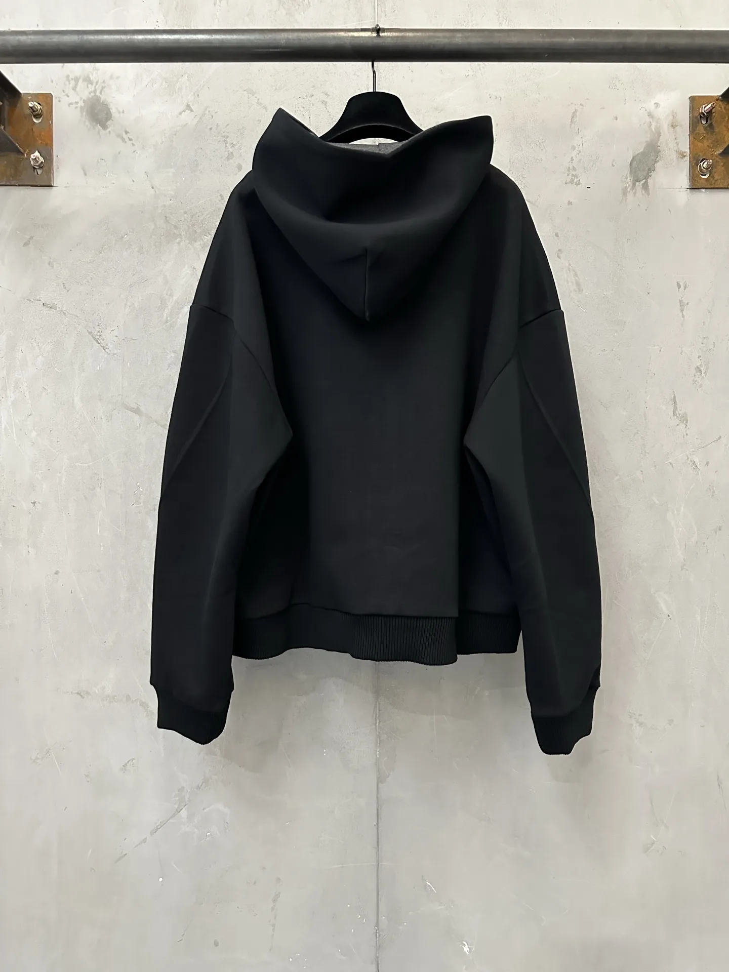 Logo-Embroidered Zip-Up Hoodie D36022256 — view 2