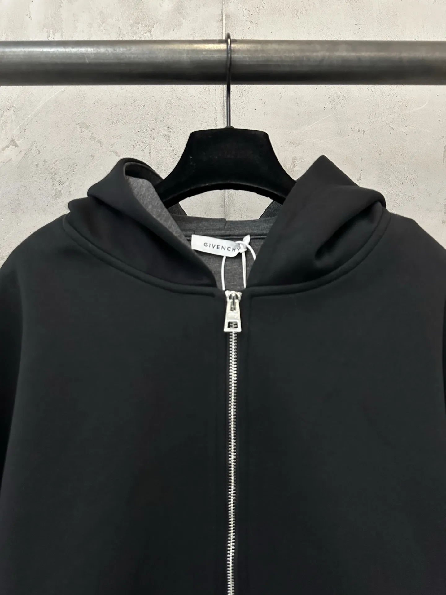 Logo-Embroidered Zip-Up Hoodie D36022256 — view 5