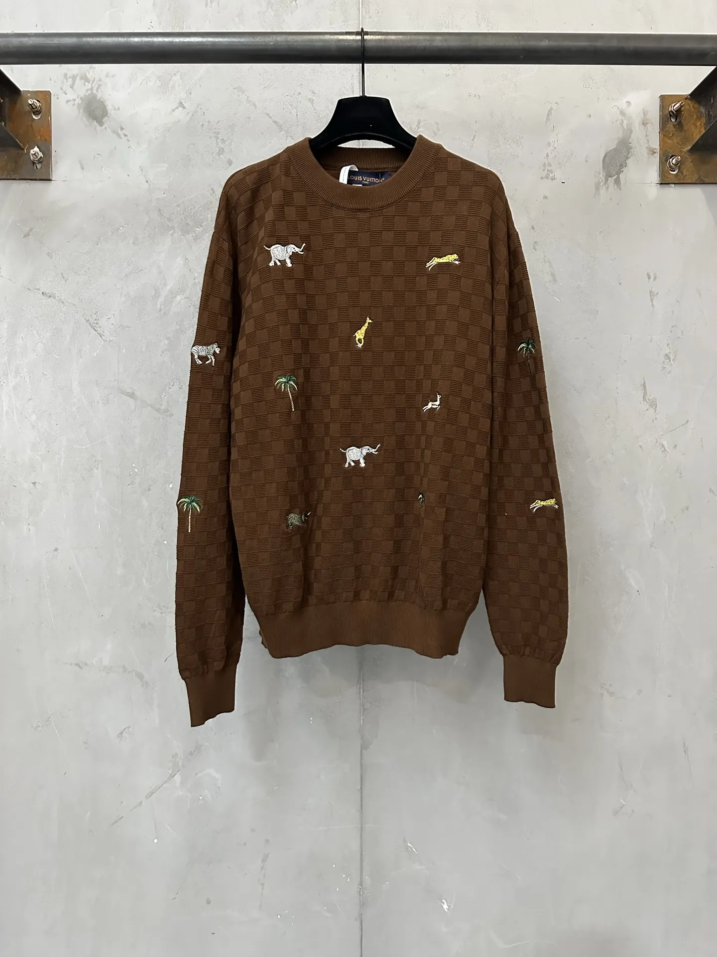Animal Embroidery Damier Knit Sweater D36022287