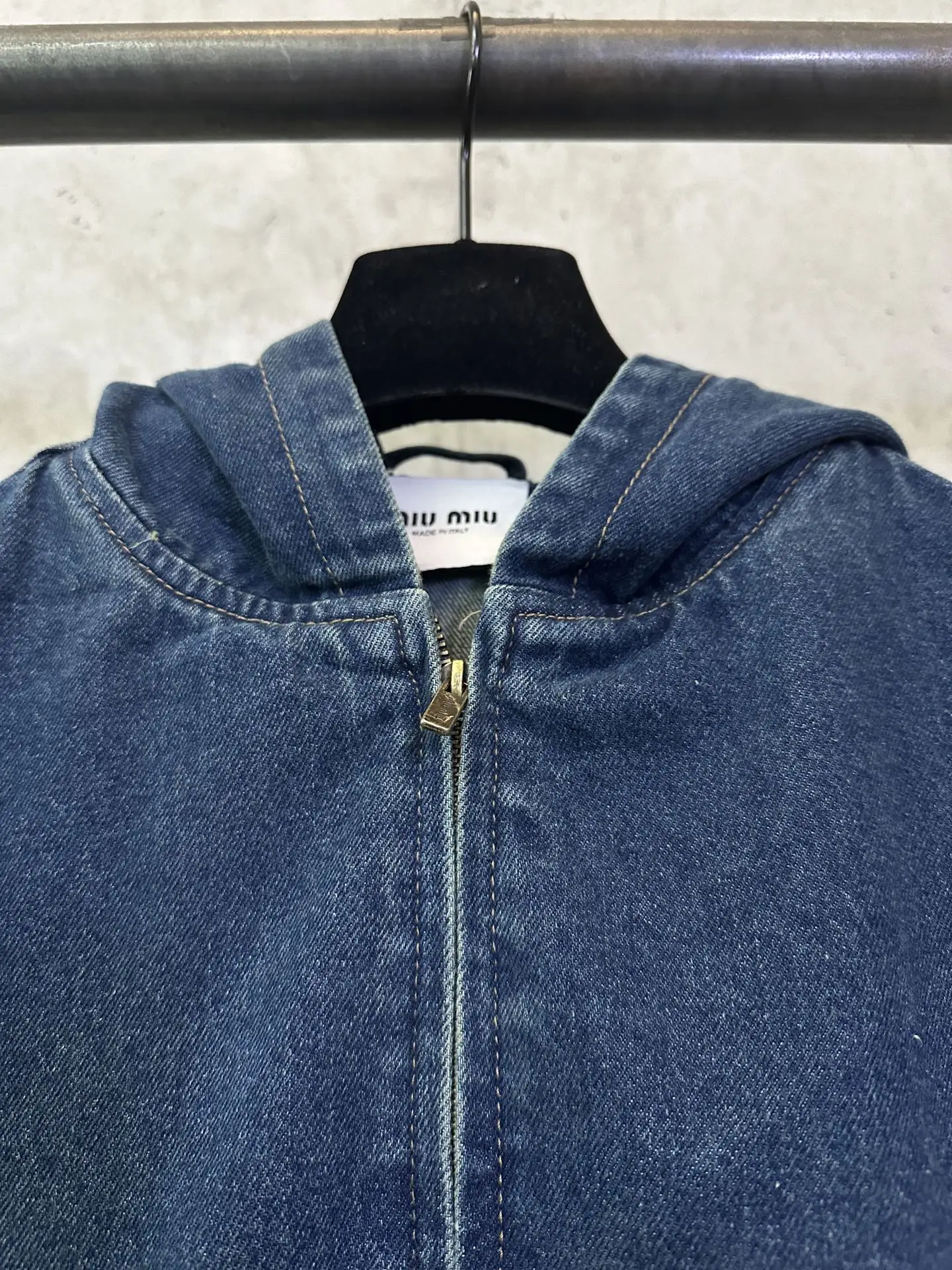 Embroidered Logo Hooded Denim Jacket D36011499 — view 7