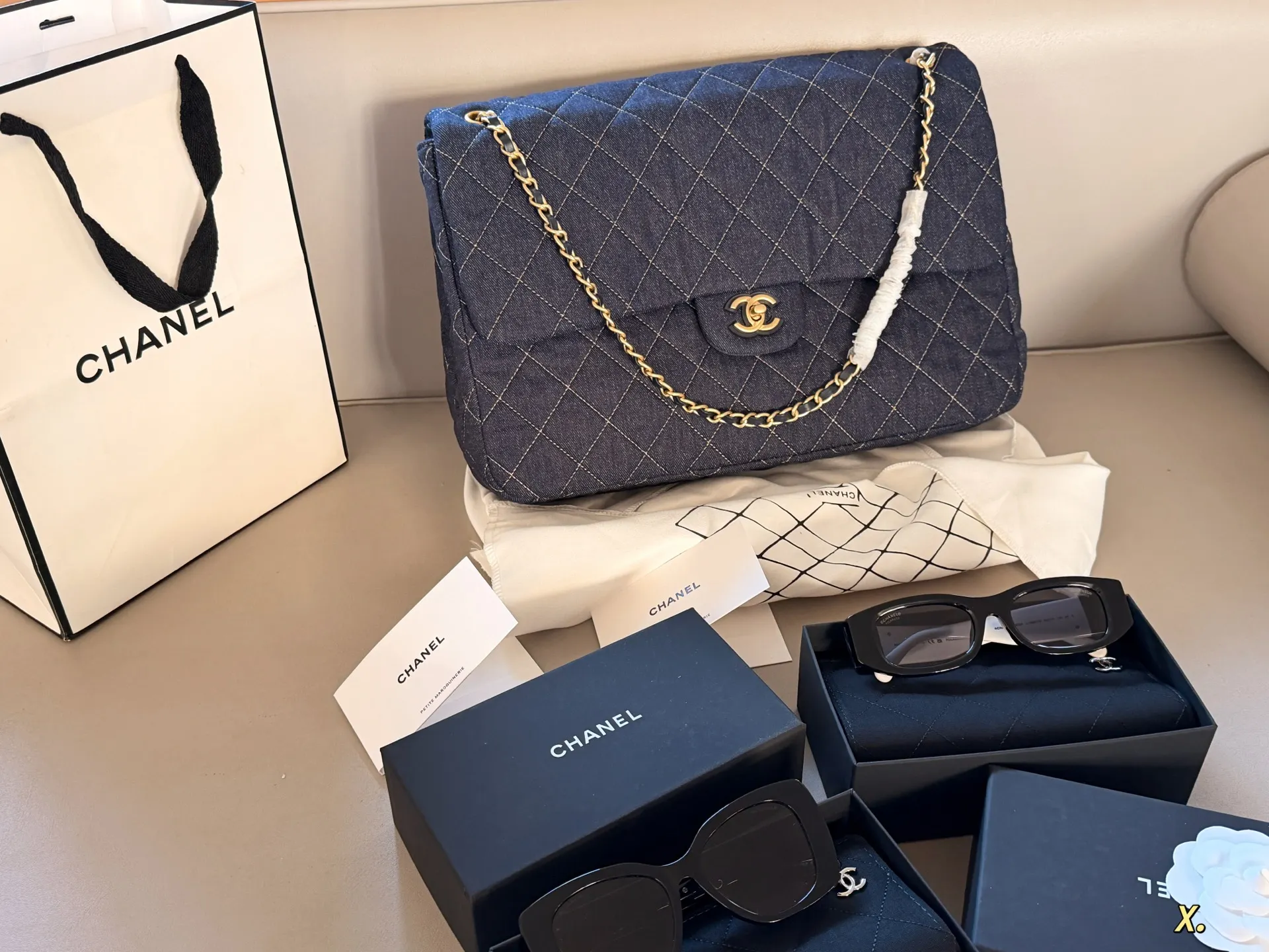 Chanel Maxi Flap Bag in Quilted Denim D36018420 — view 2