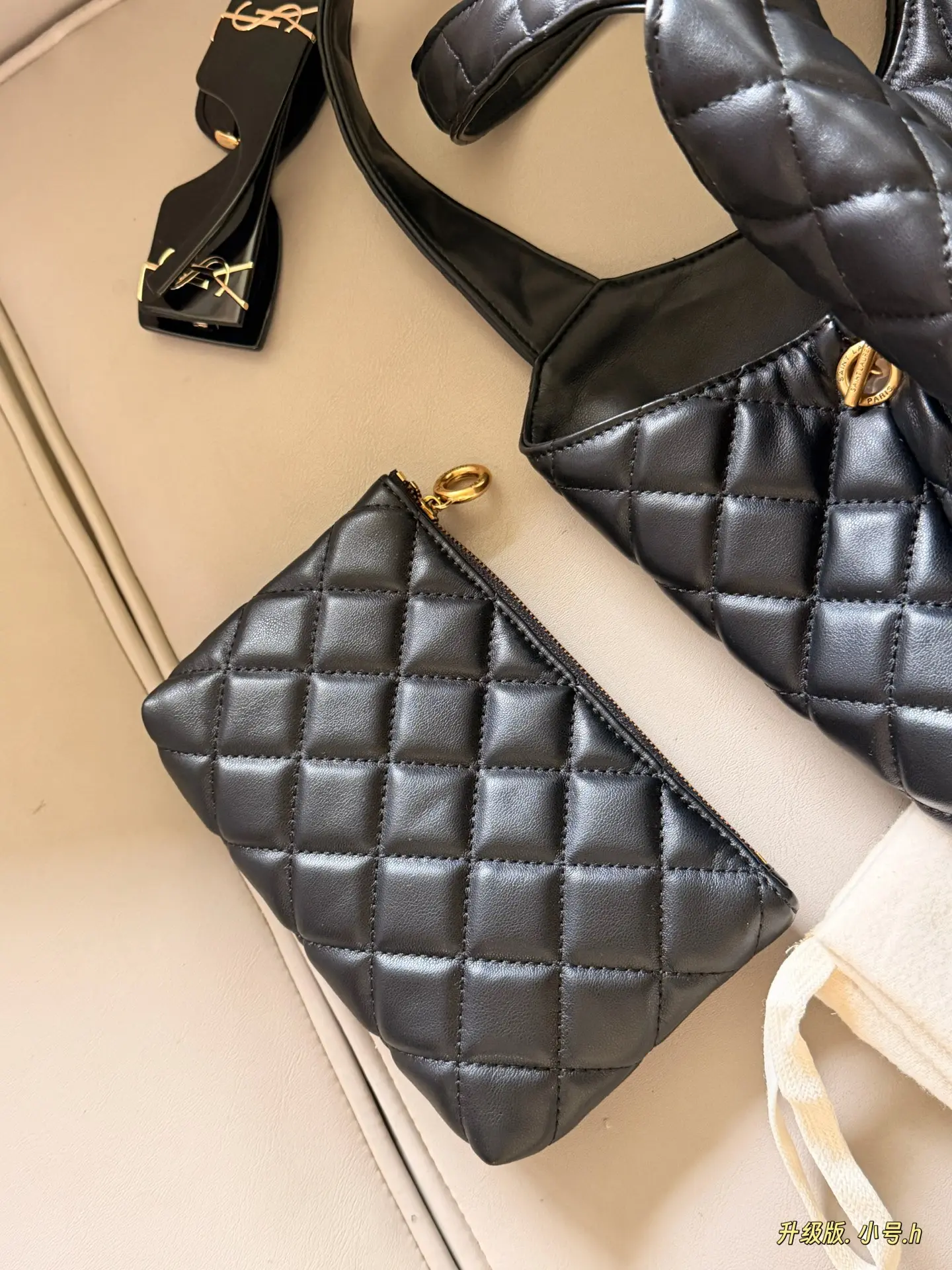Icare Quilted Leather Maxi Shopping Bag D36018012 — view 6