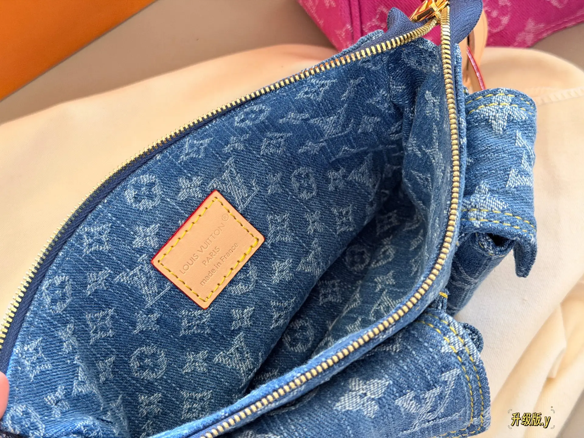 Monogram Denim Shoulder Bag D36518009 — view 4