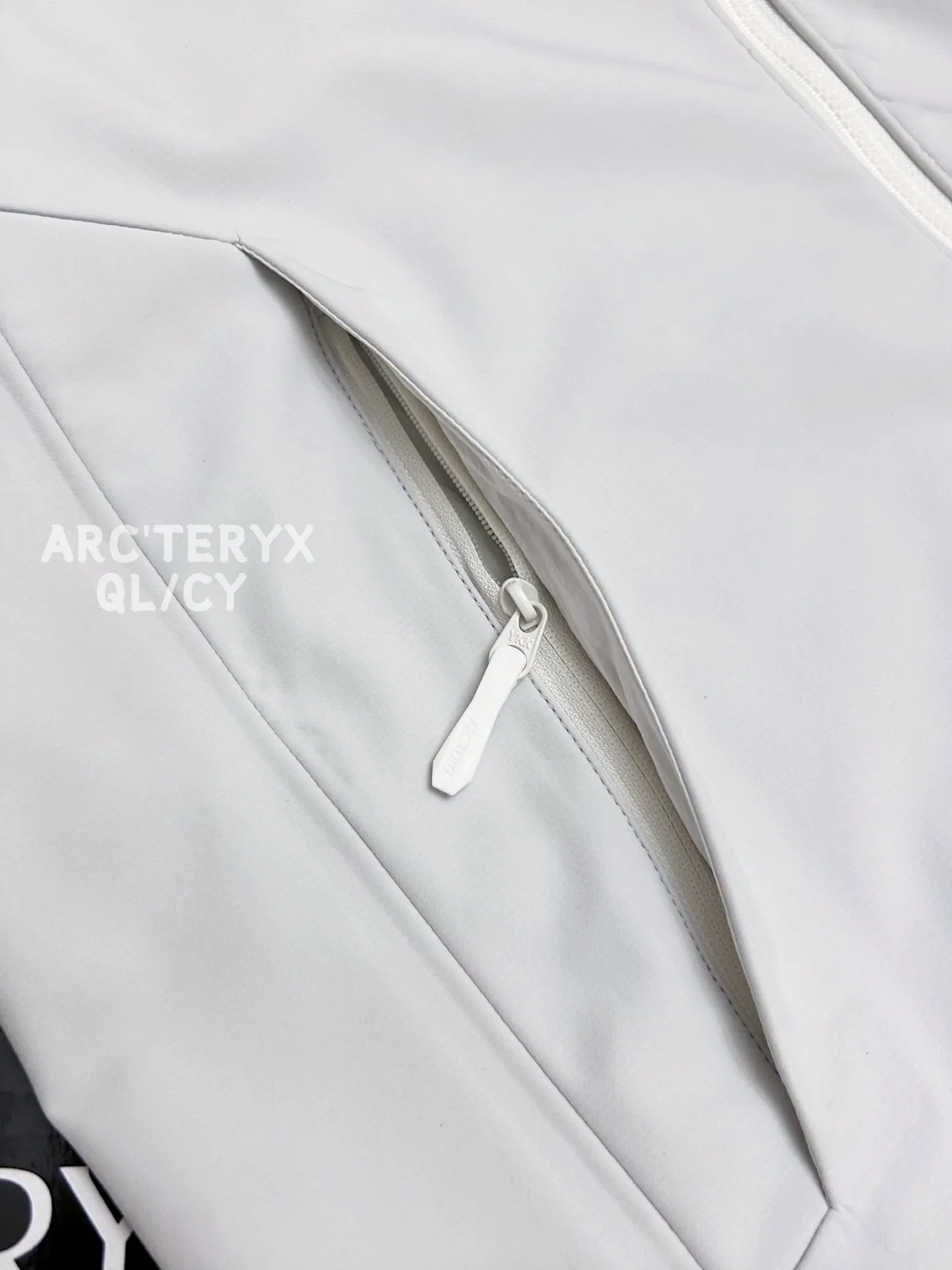 Gamma MX Hooded Softshell Jacket D37019515 — view 5