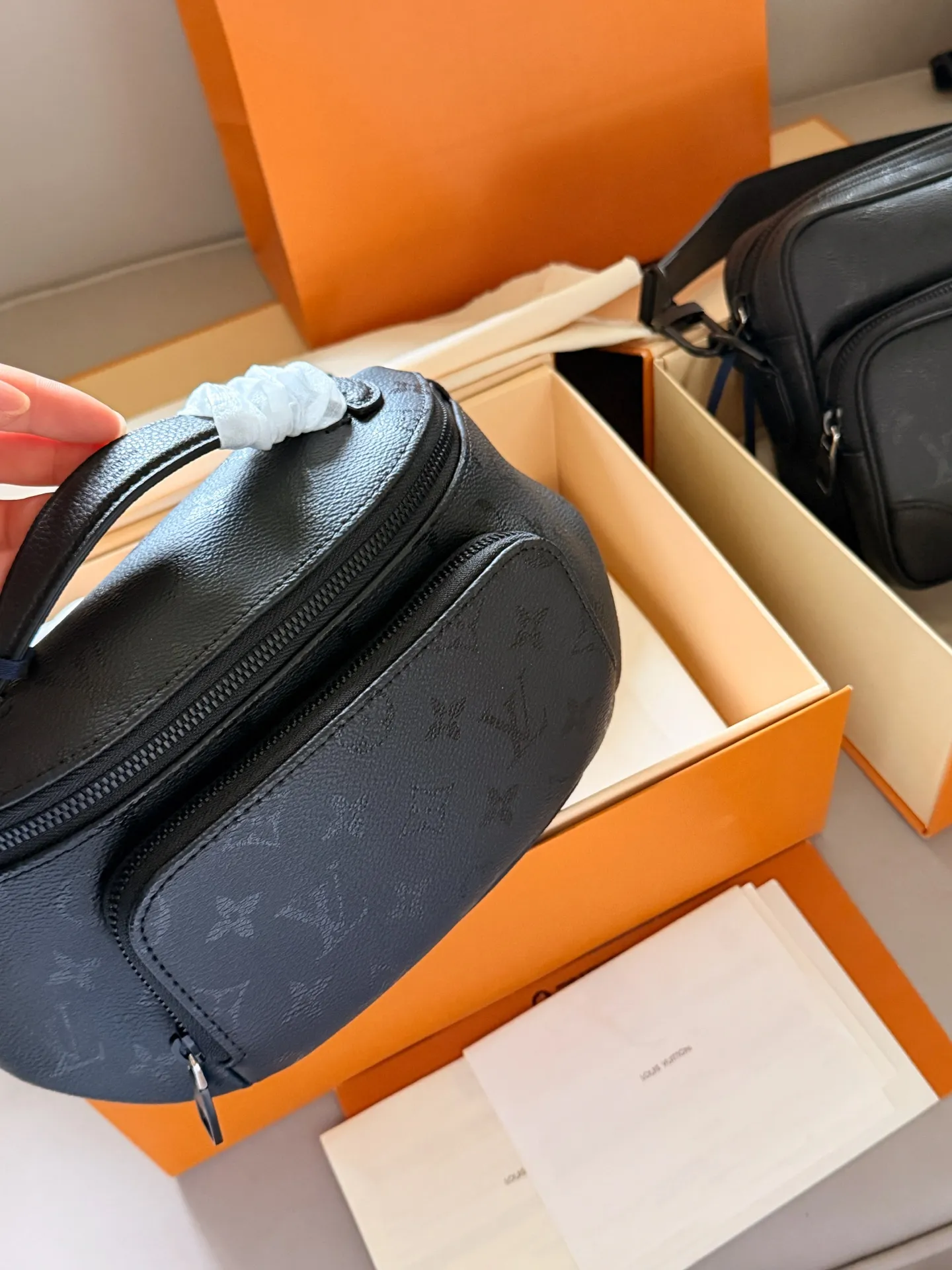 Louis Vuitton Midnight Bum Bag D37018253 — view 9