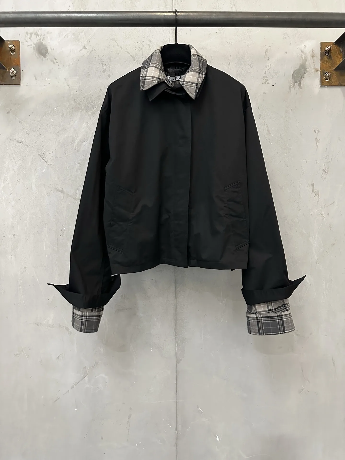 Layered-Effect Cropped Jacket with Plaid Trim D37022242