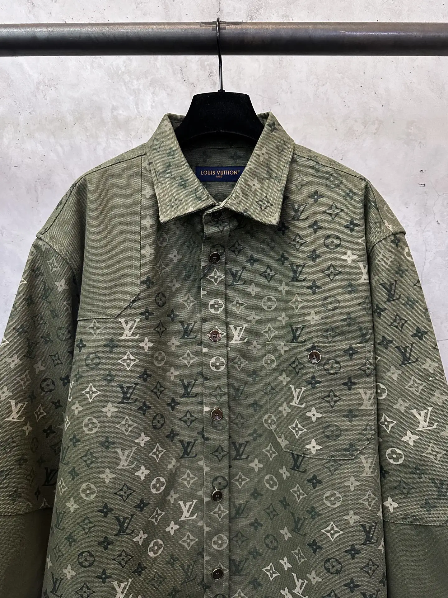 Monogram Print Workwear Overshirt D37023730 — view 3