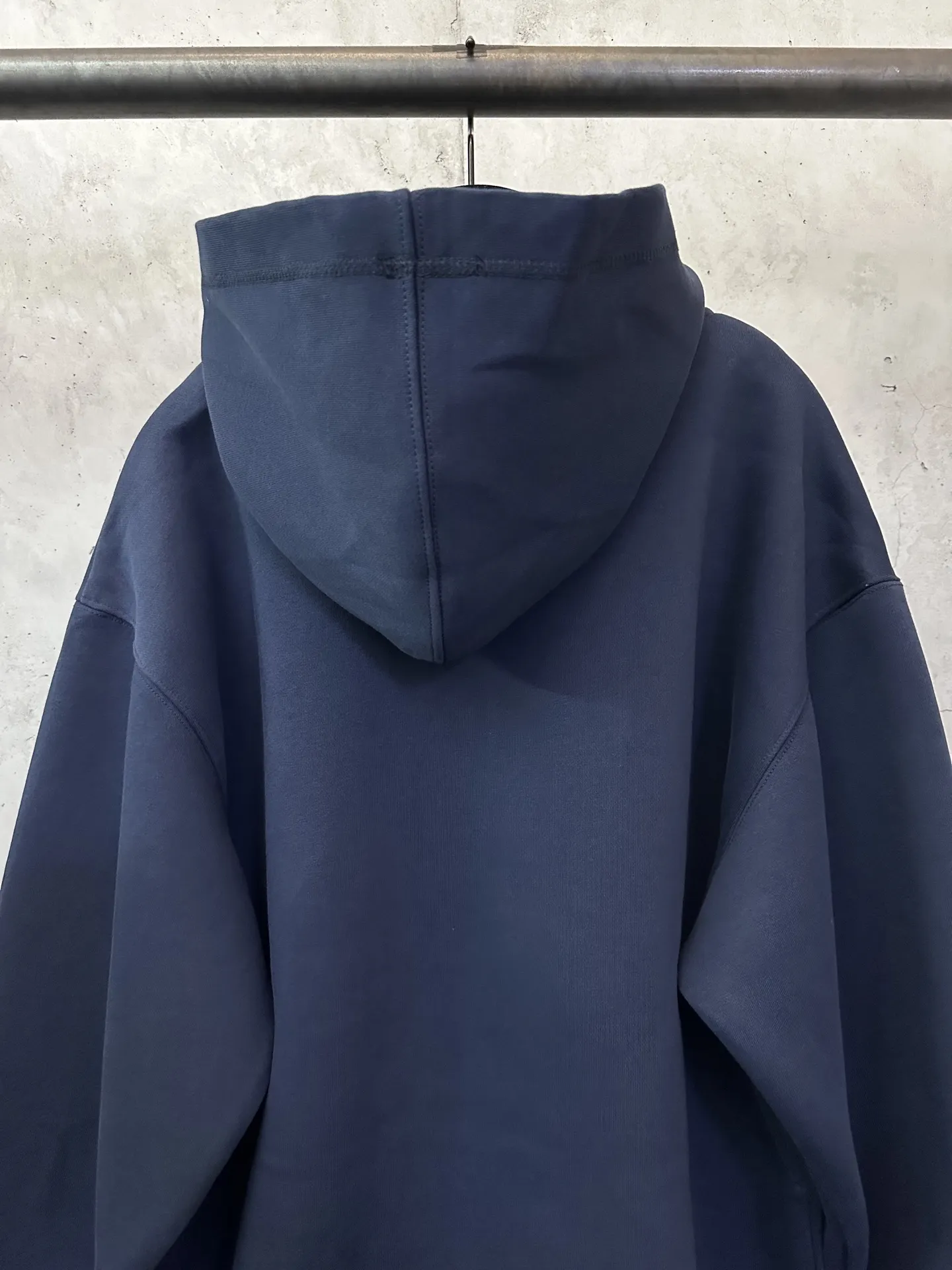 Logo-Embroidered Zip-Up Hoodie D37023109 — view 5